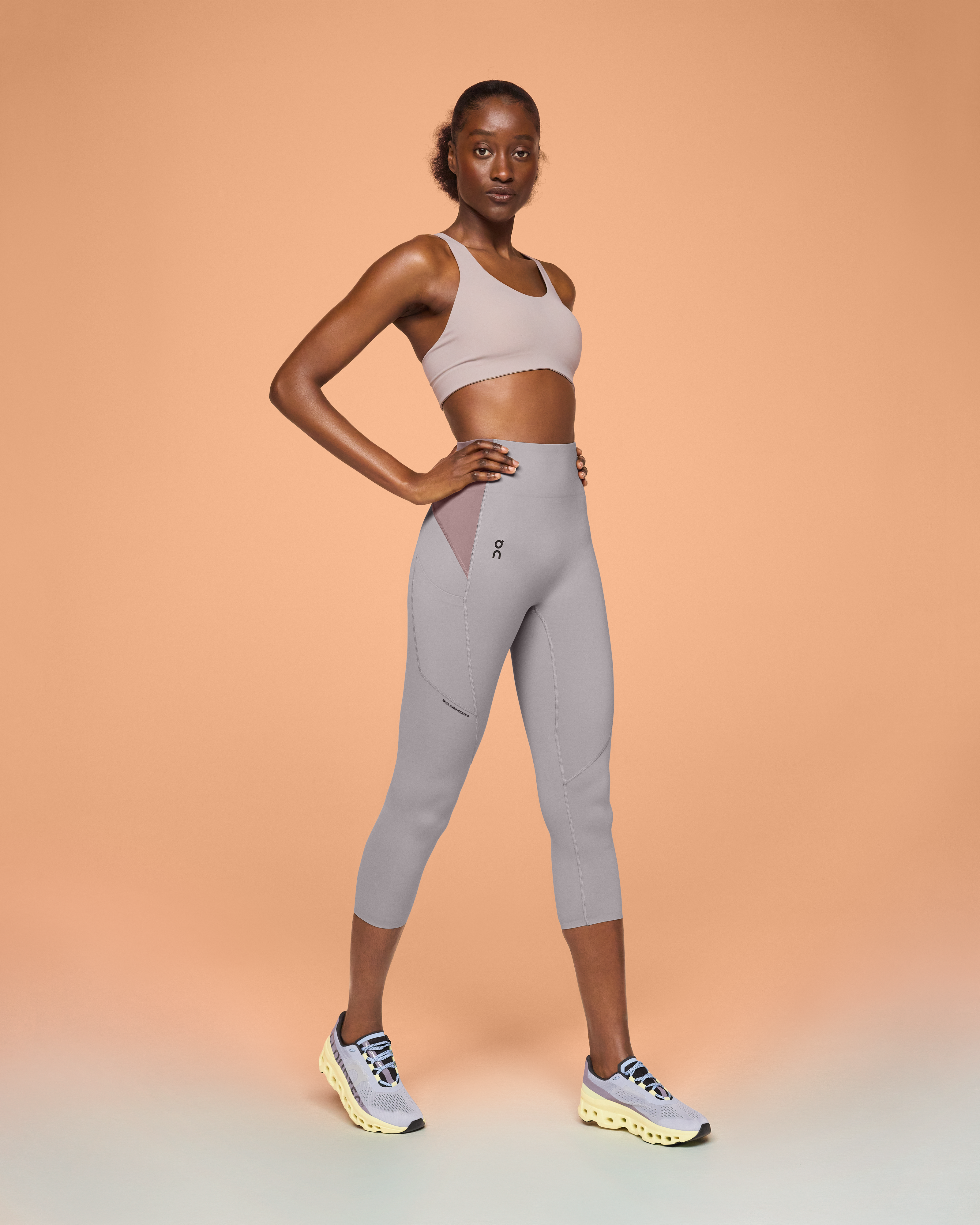 Women's Movement 3/4 Tights | Beige & Grey | On United States Women's Movement 3/4 Tights | Beige & Grey | On United States