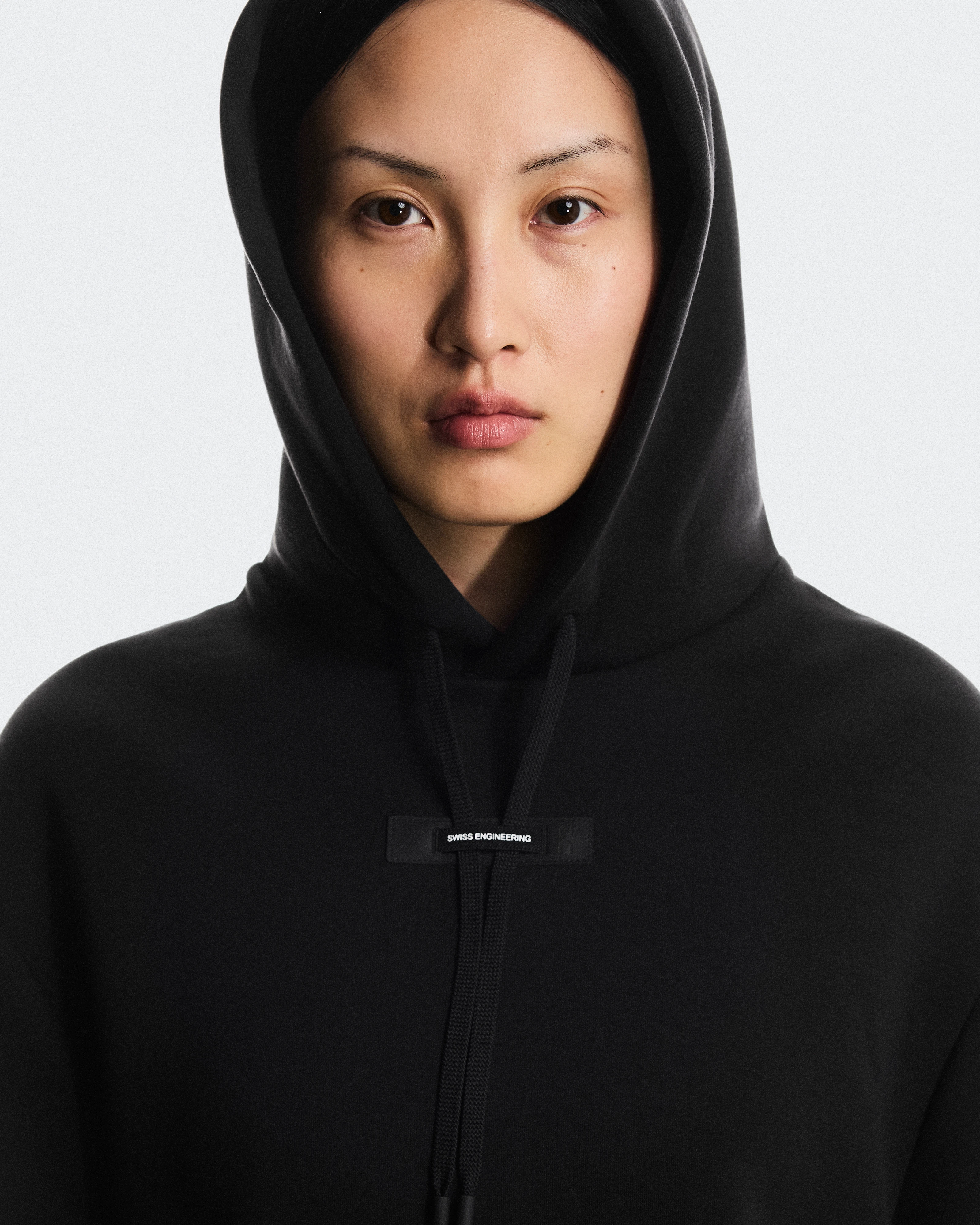 On Focus Tech Hoodie Black Women Hoodies and sweatshirts
