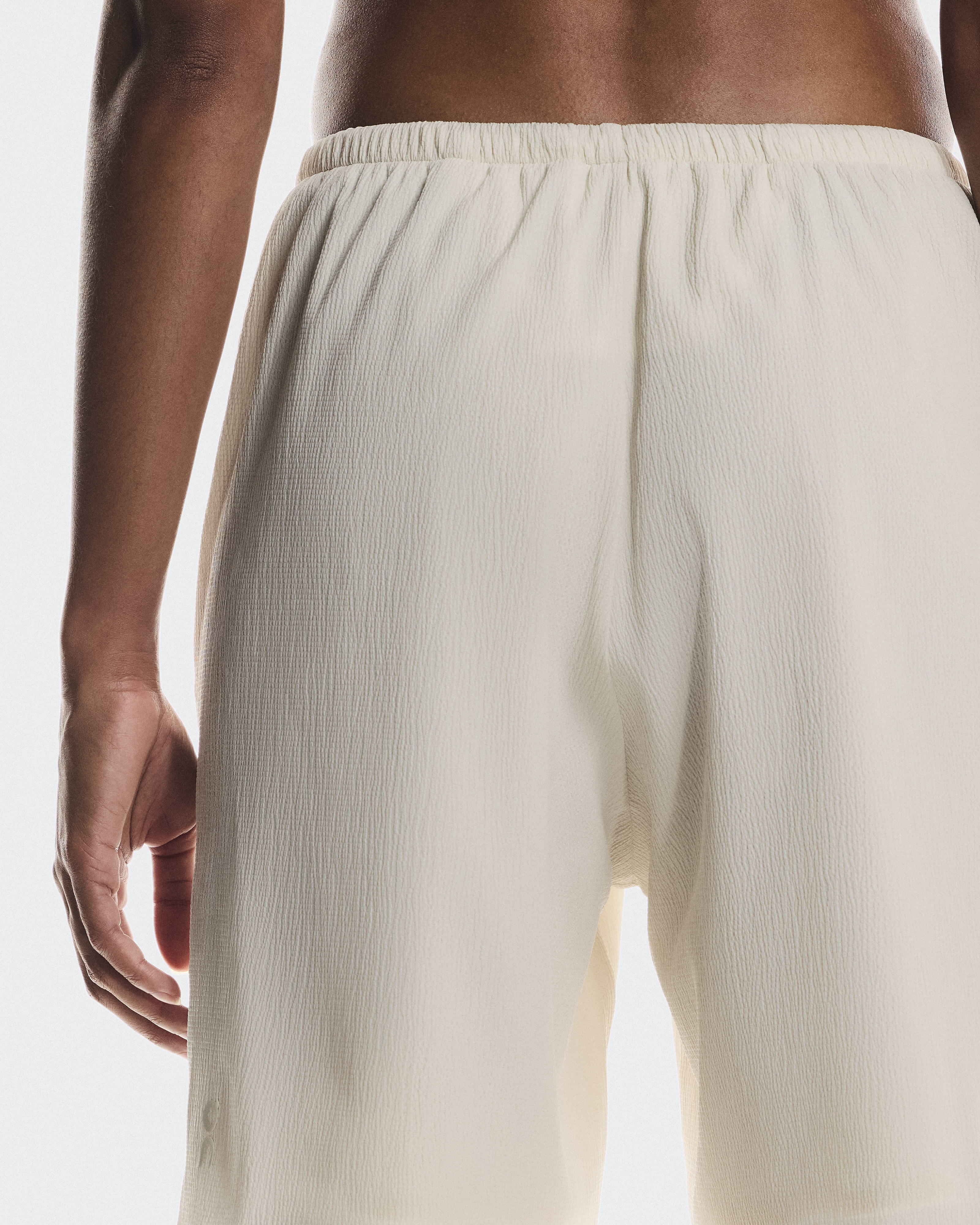 NYLON EASY SHORTS (BEIGE) [M] 新品　未開封 Women's Track Shorts | Beige | On Japan