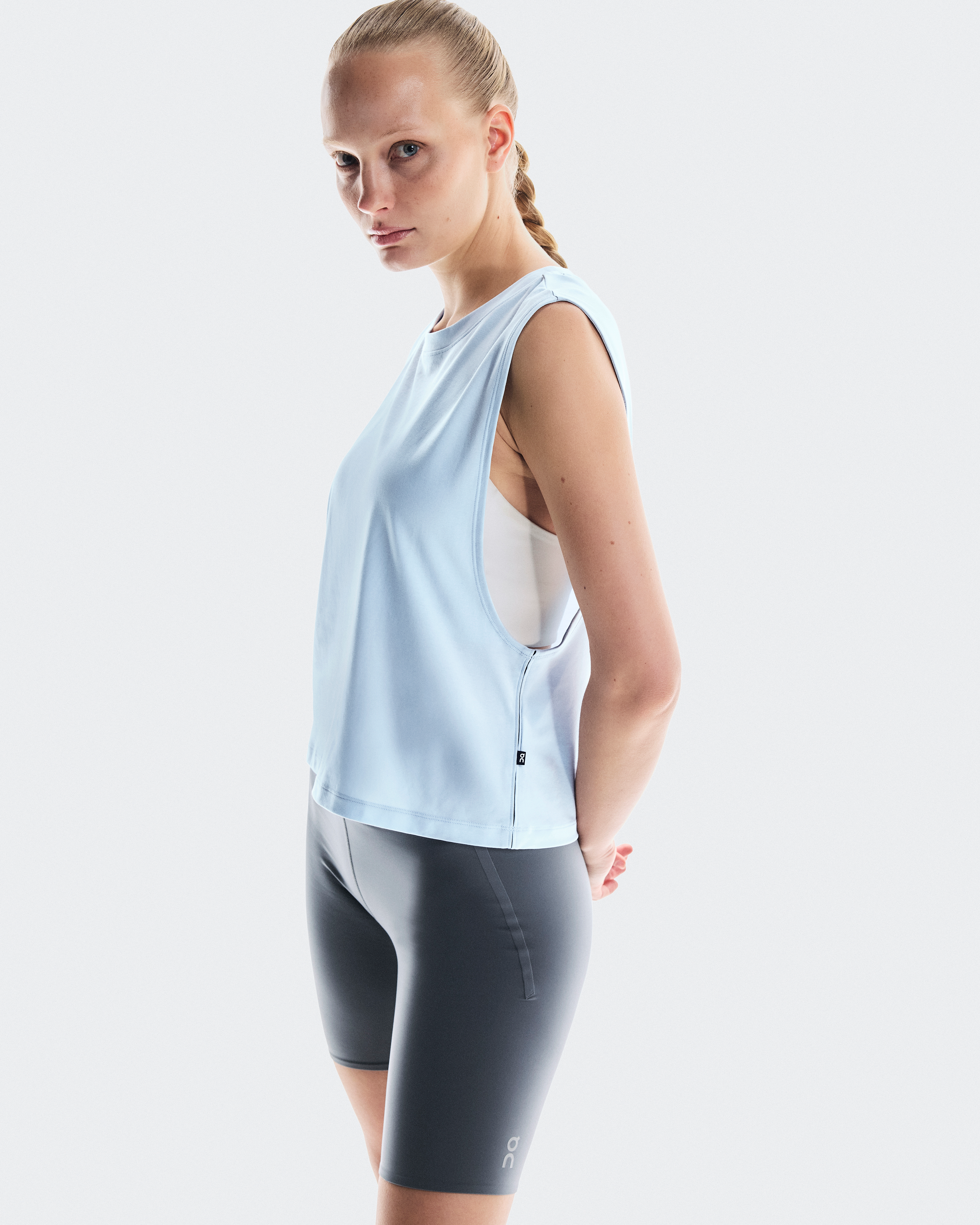 Focus CropWomen / Arctic / L