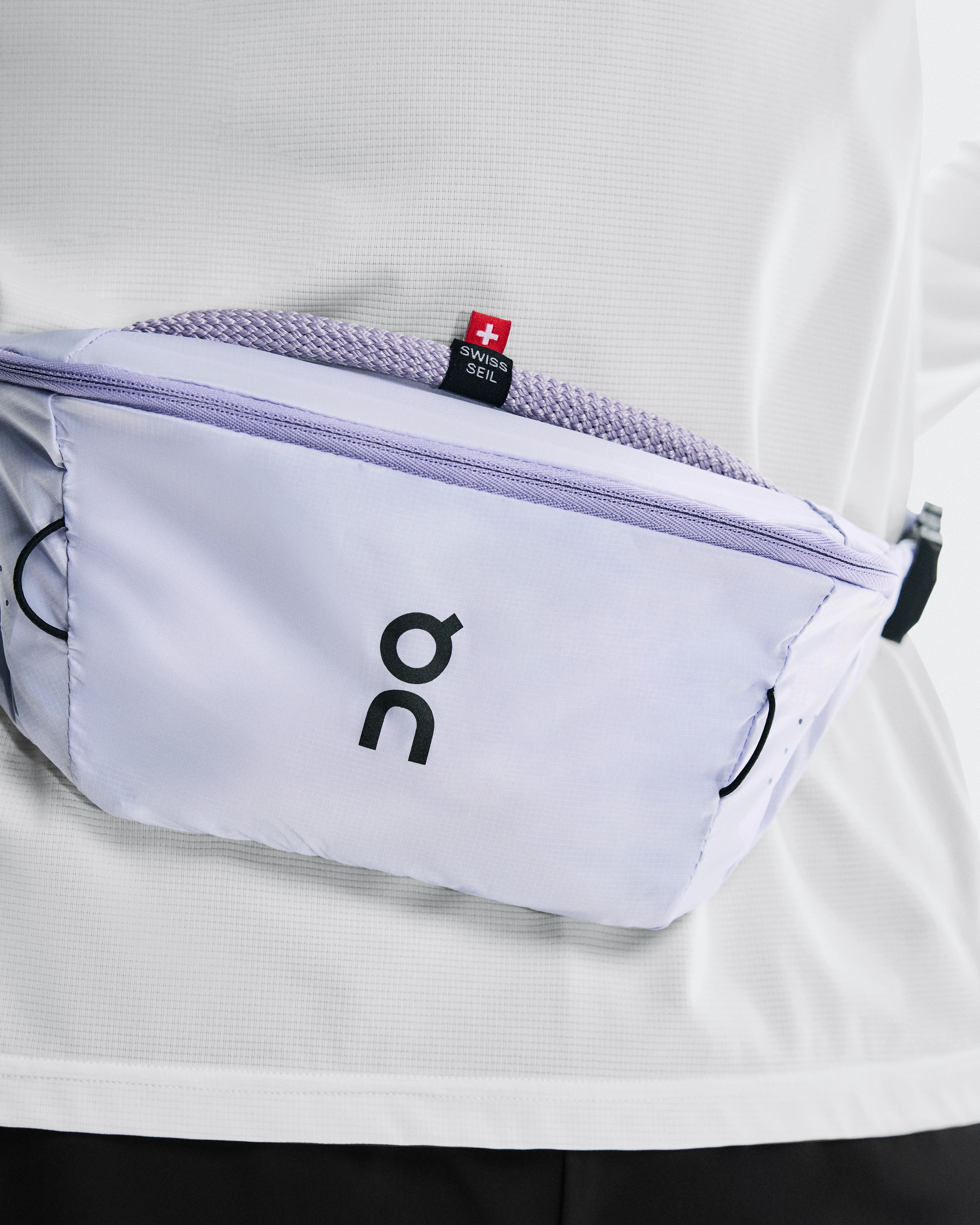 On Waist Pack 2L Lite Thistle Unisex Bags