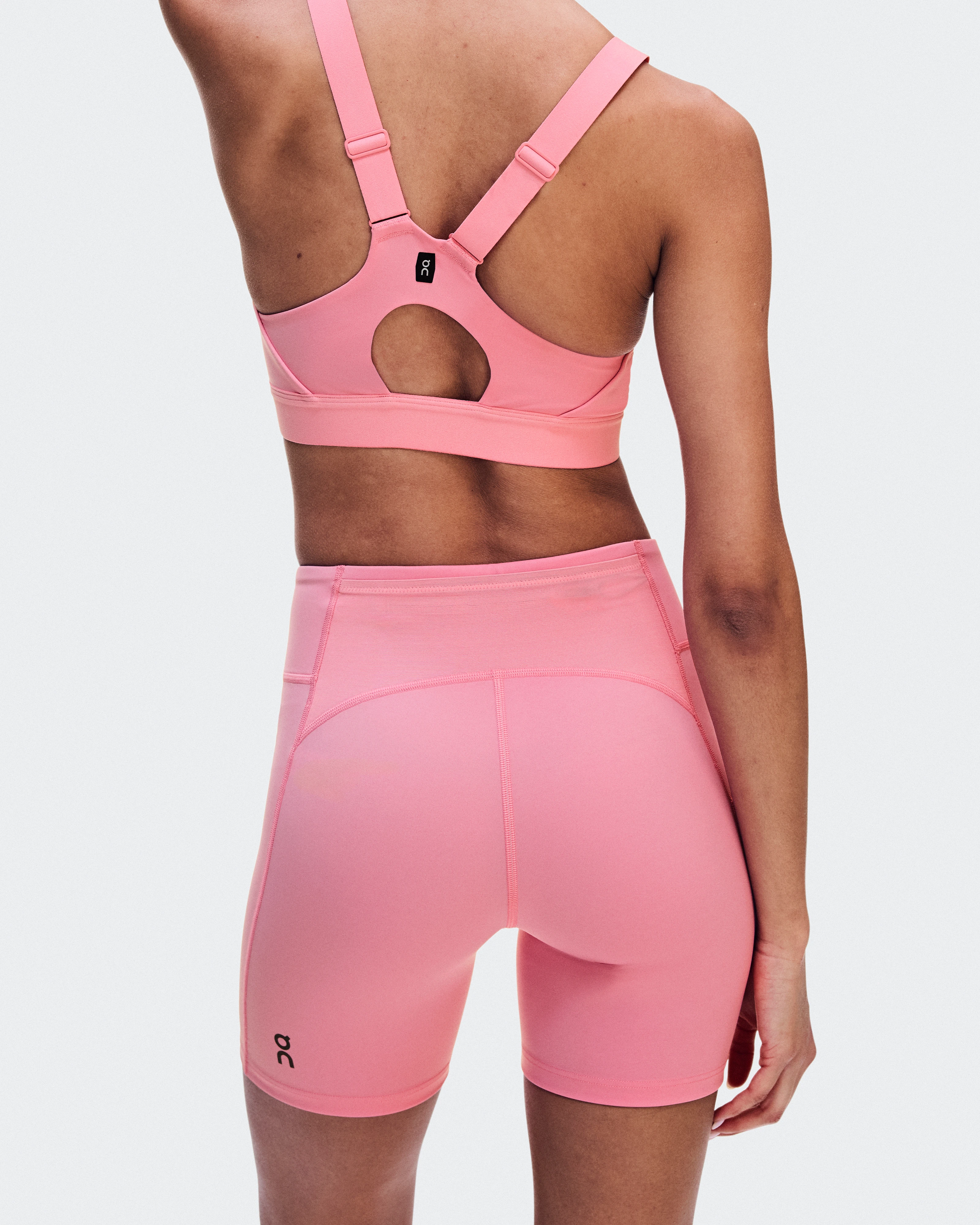 On Performance Tights Short Magnolia Women Tights