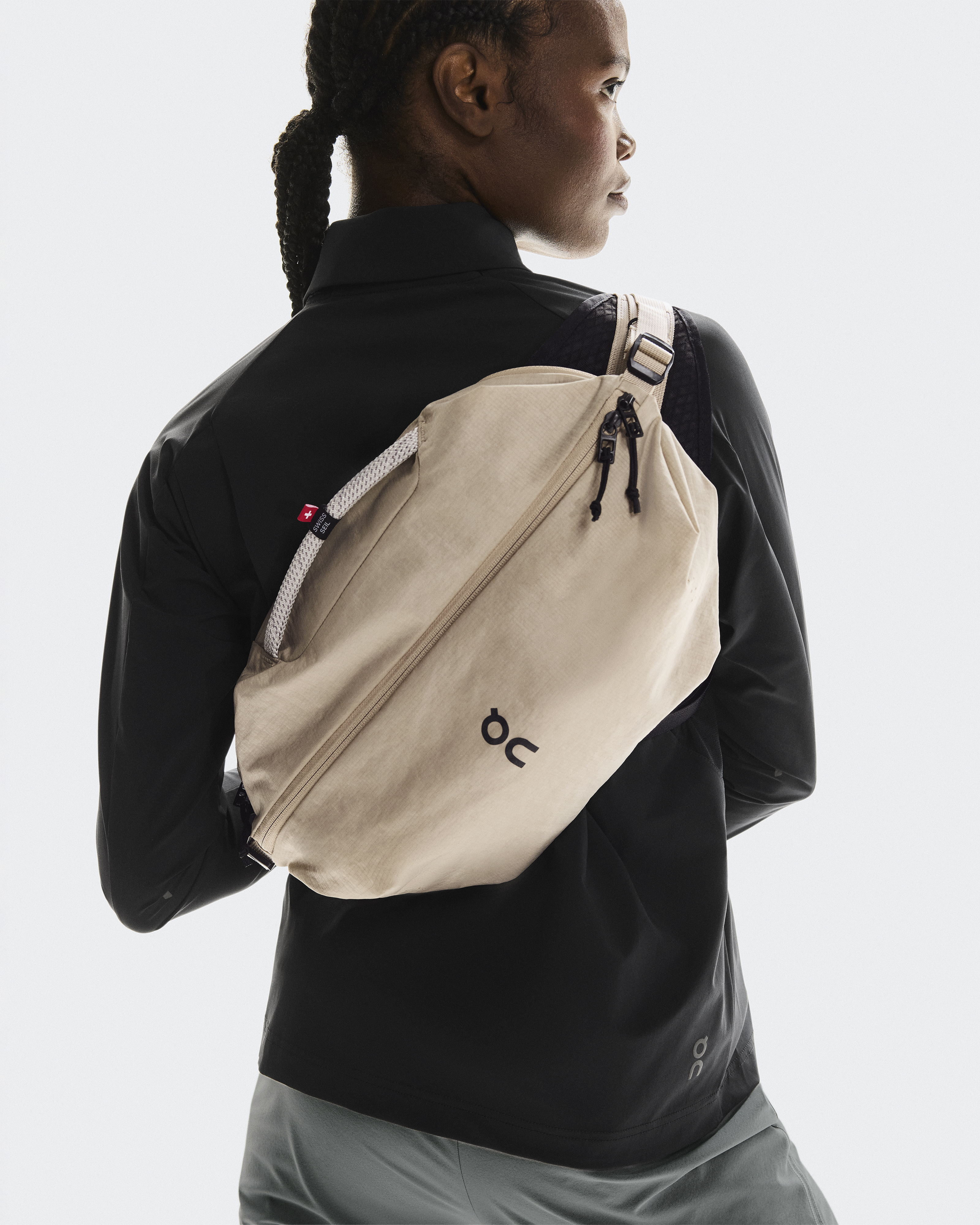 【新品】On Sling Pack 9L ブラック ショルダーバッグ b68833dcbb48cf7c558c4d7d9a8992