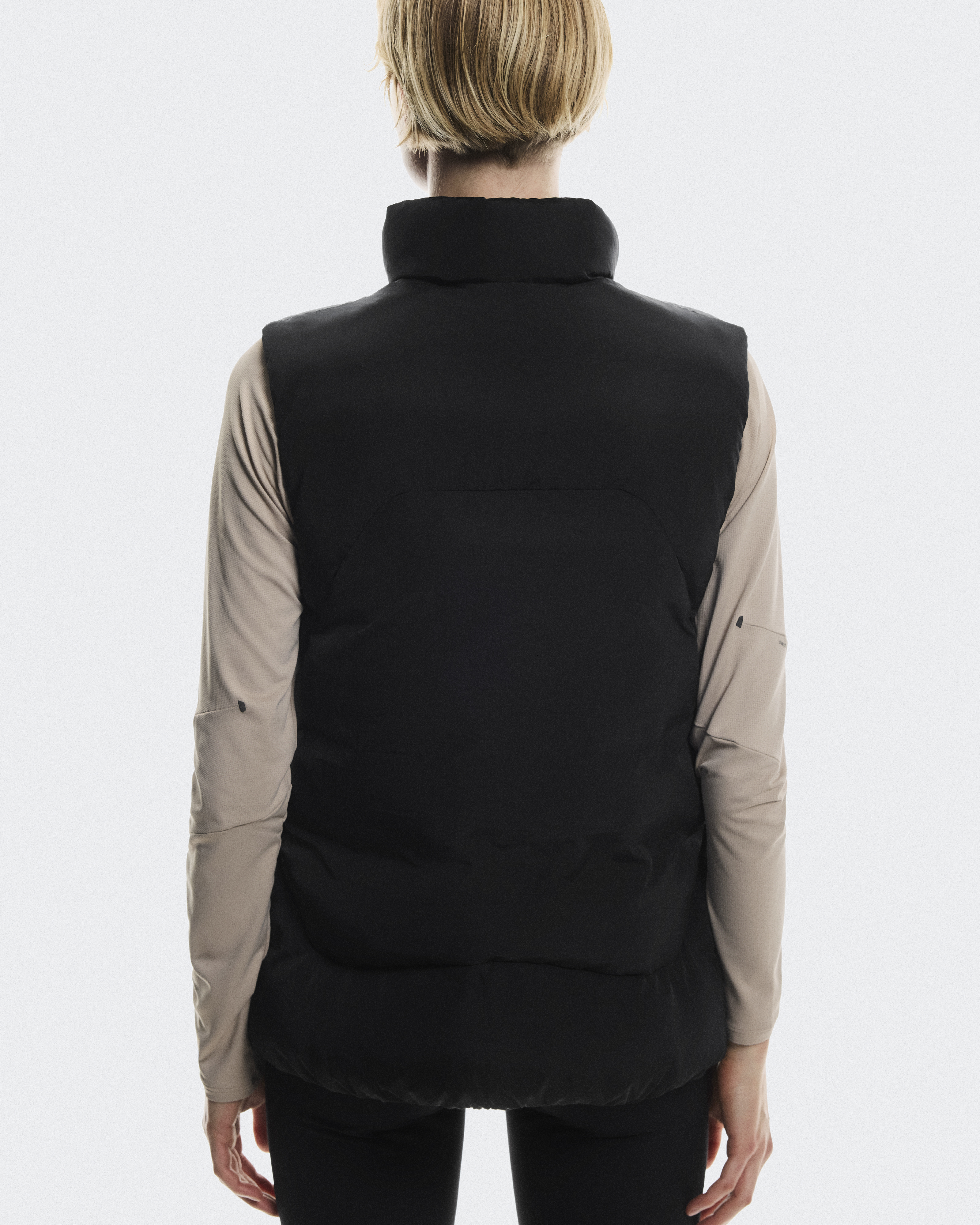 Women's All-Day Puffer Vest | Black | On United States