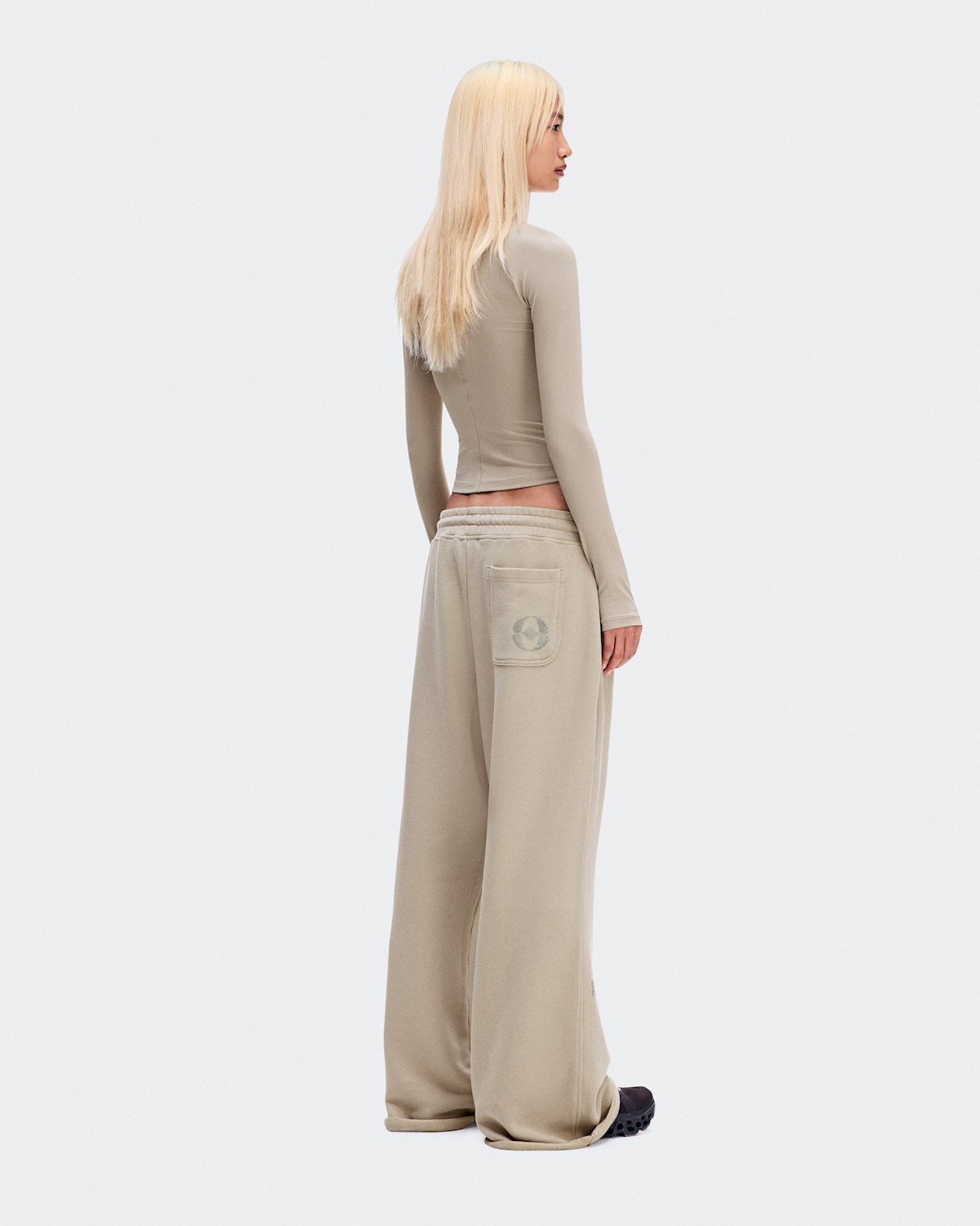 Women's Studio Long-T FKA