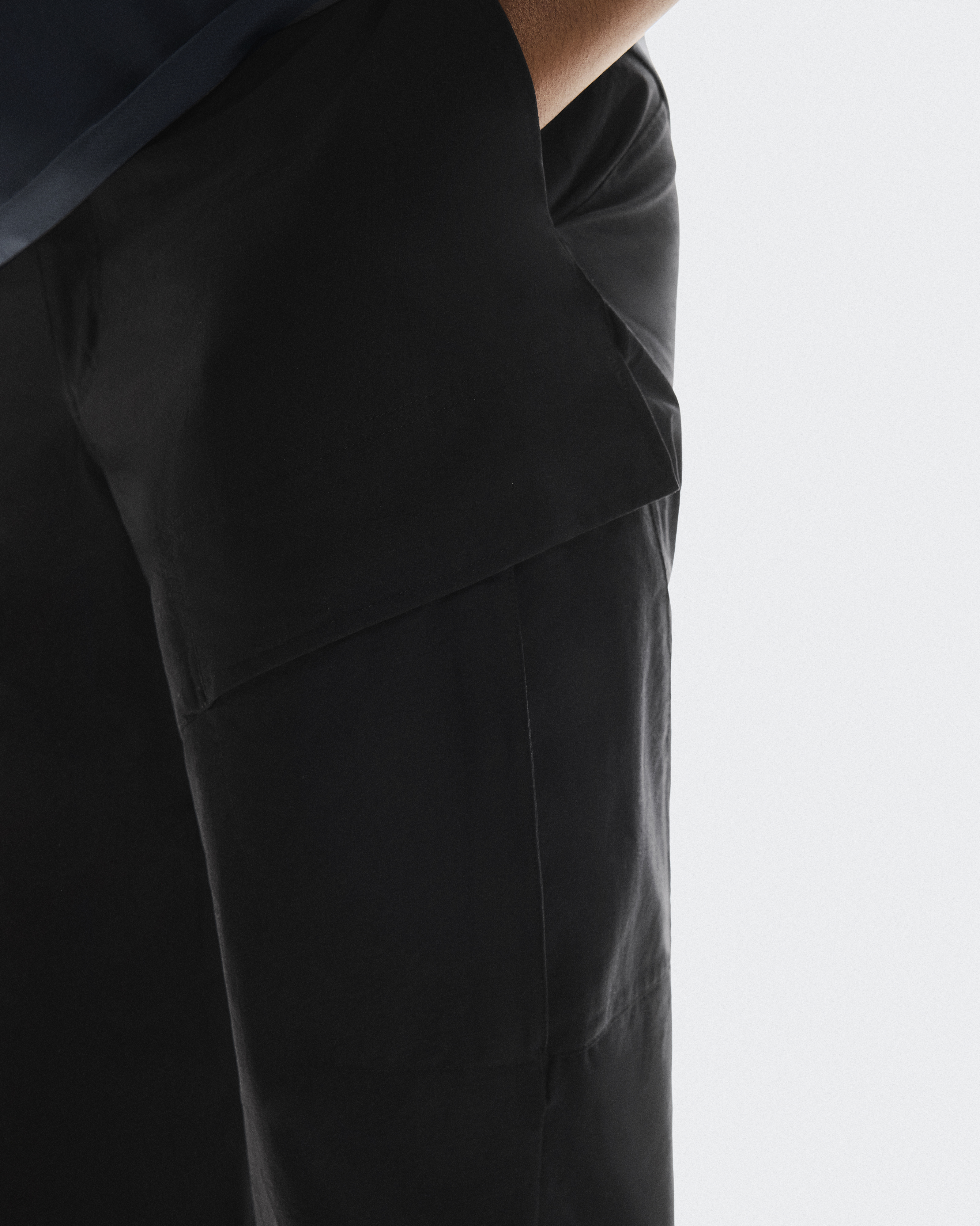 Women's Trek Pants | Black | On Japan