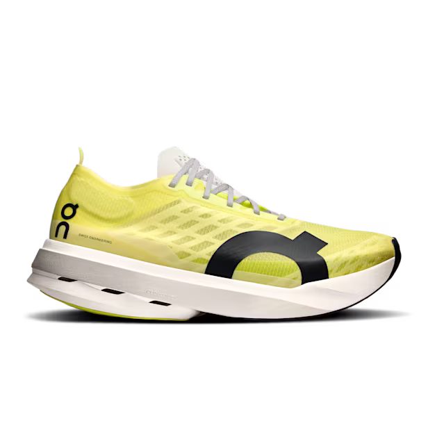 Cloudboom Strike Road Running Shoe in Limelight/Wolf