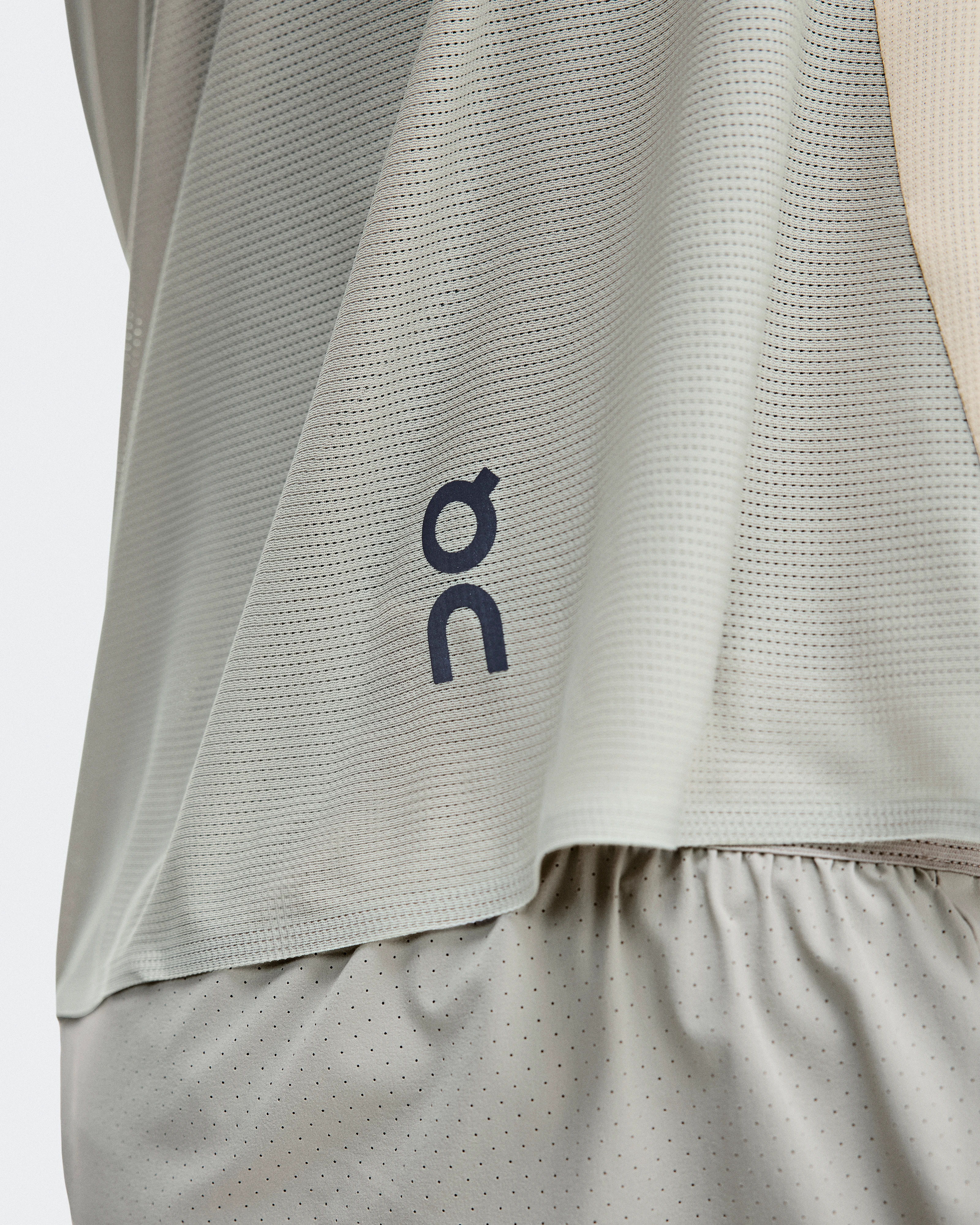 On Performance-T Hare & Brume Men Tops and t-shirts