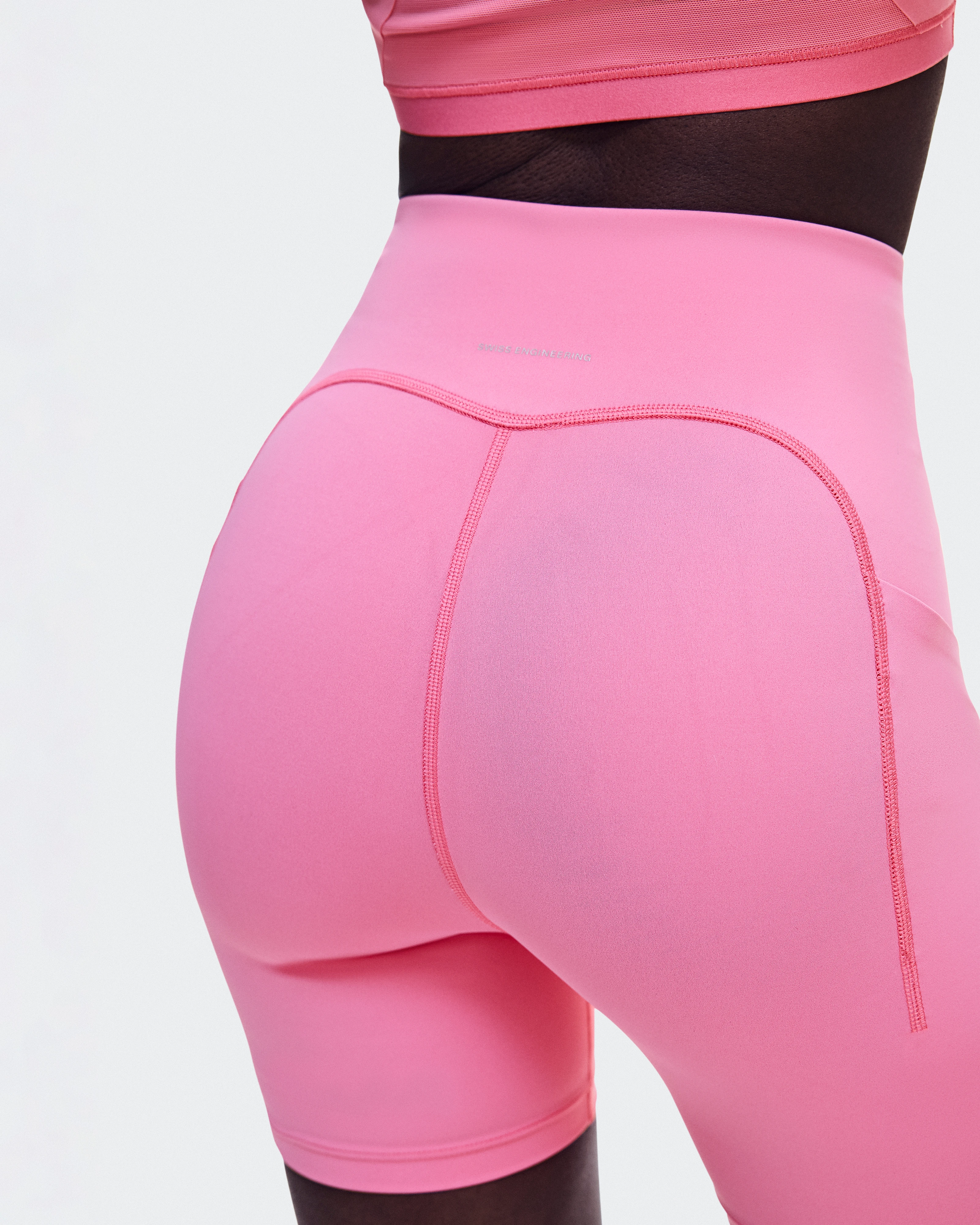 On Train Tights Short 6" Bubblegum Women Shorts