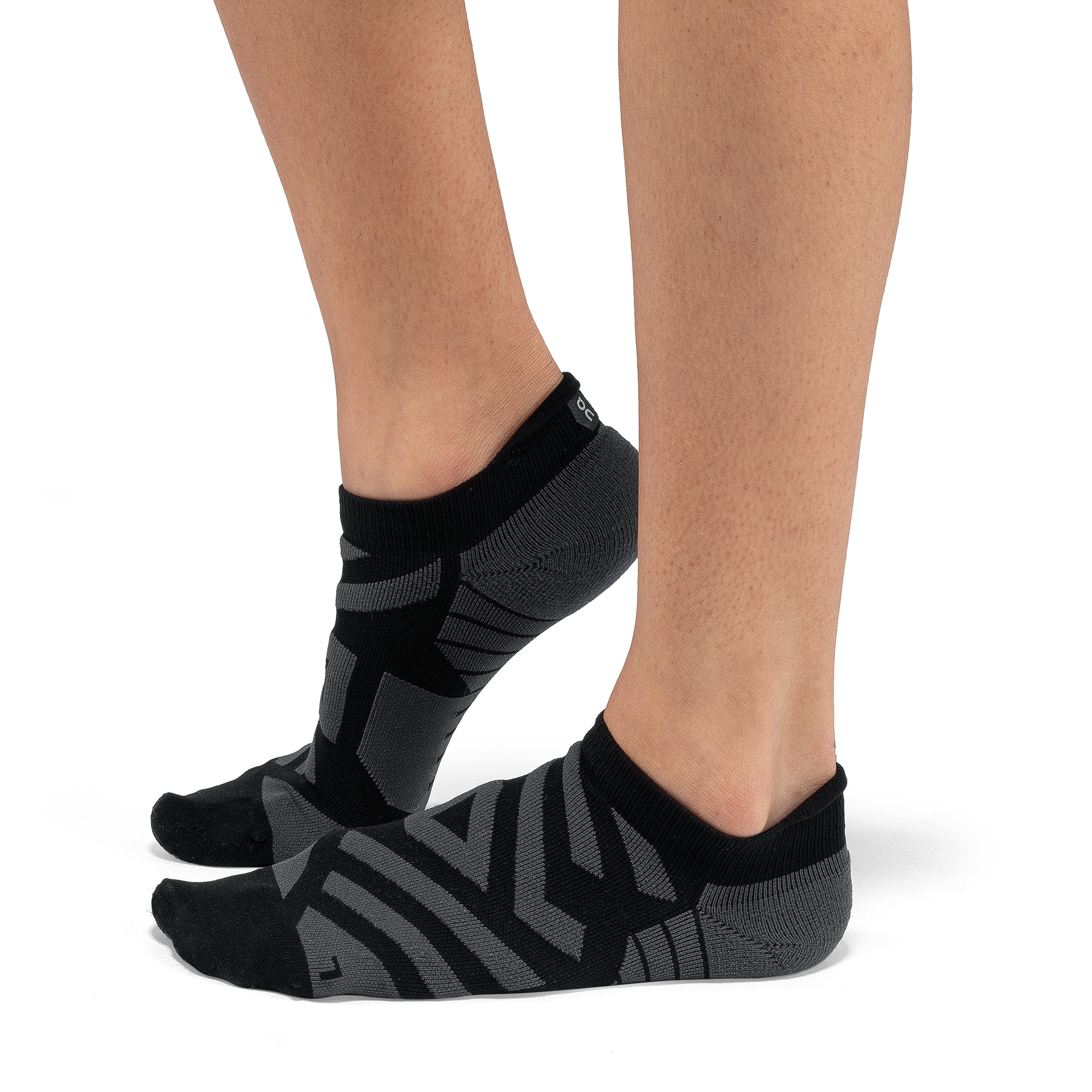 Women's Performance Low Sock | Black & Shadow | On United States