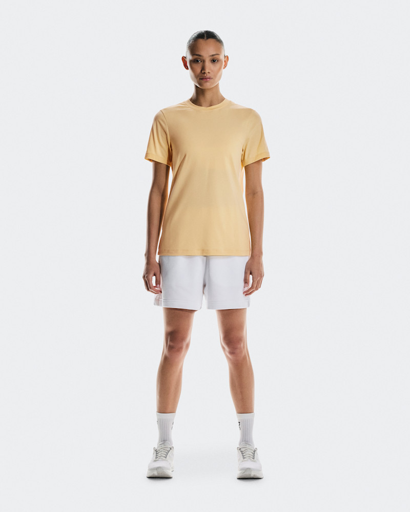 On Women's Club-T Short-Sleeve Shirt in Nectar, Size: Large