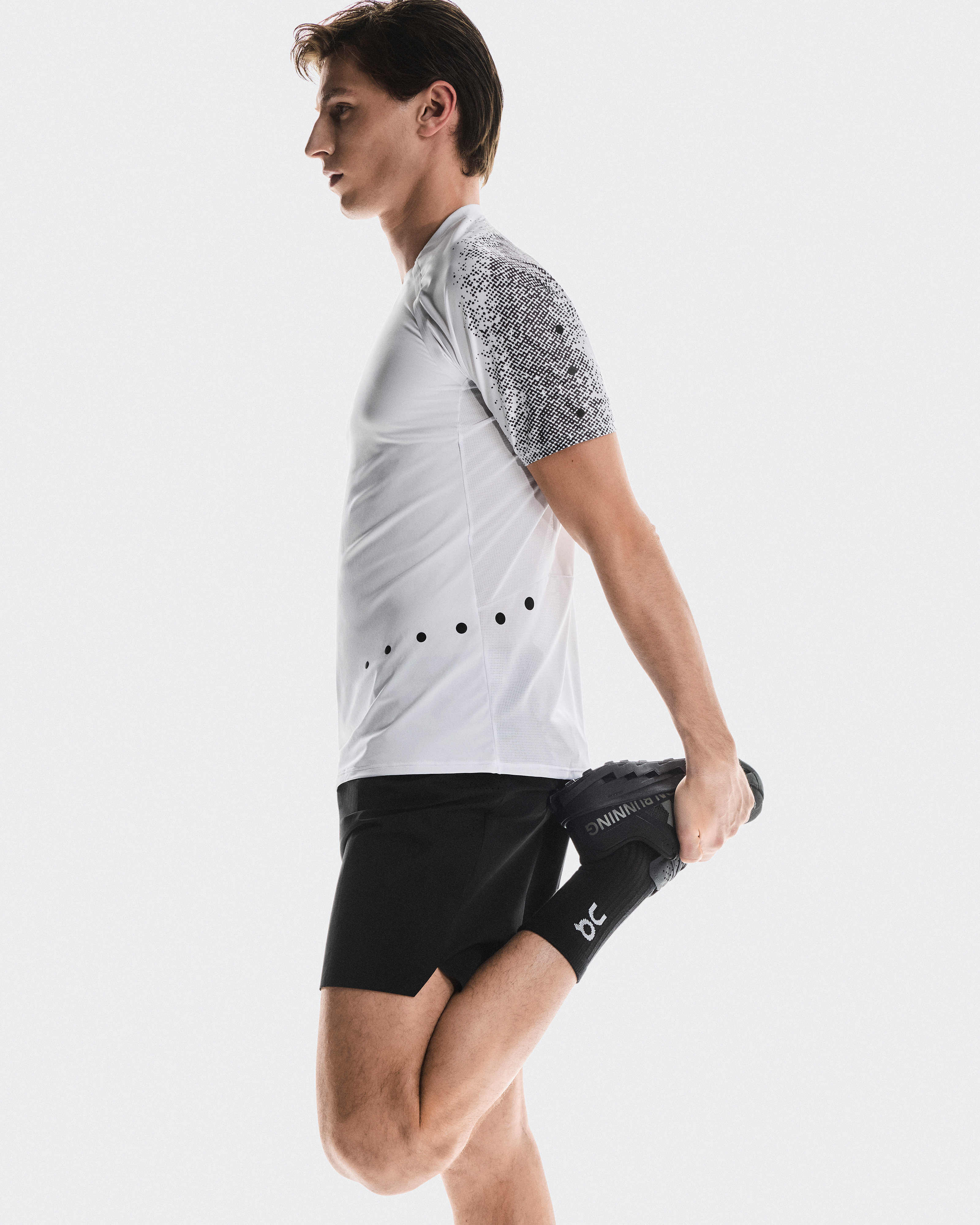 Ultra Shortsالرجال / أسود / XL