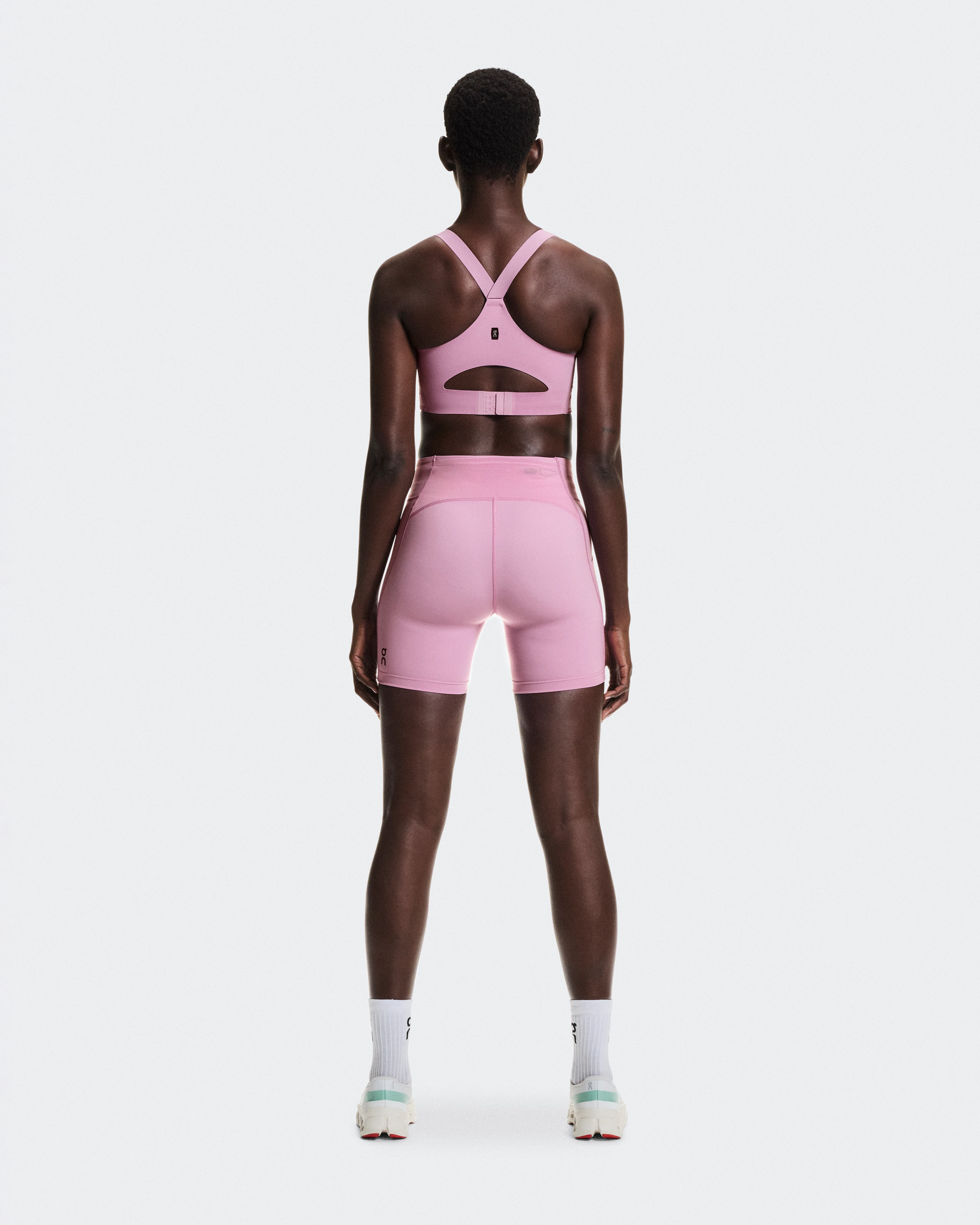 On Performance Tights Short Sakura Women Tights