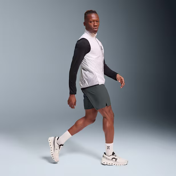 Performance Hybrid Short Shorts in Lead