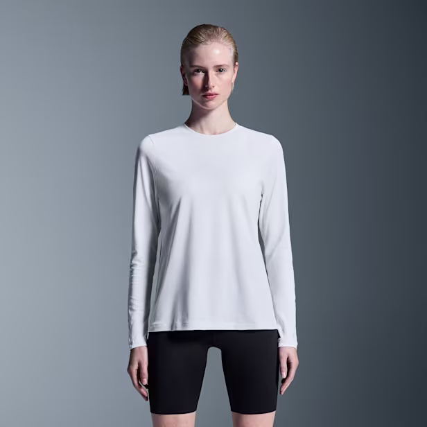 Focus Long-T Long-Sleeve Shirt in White