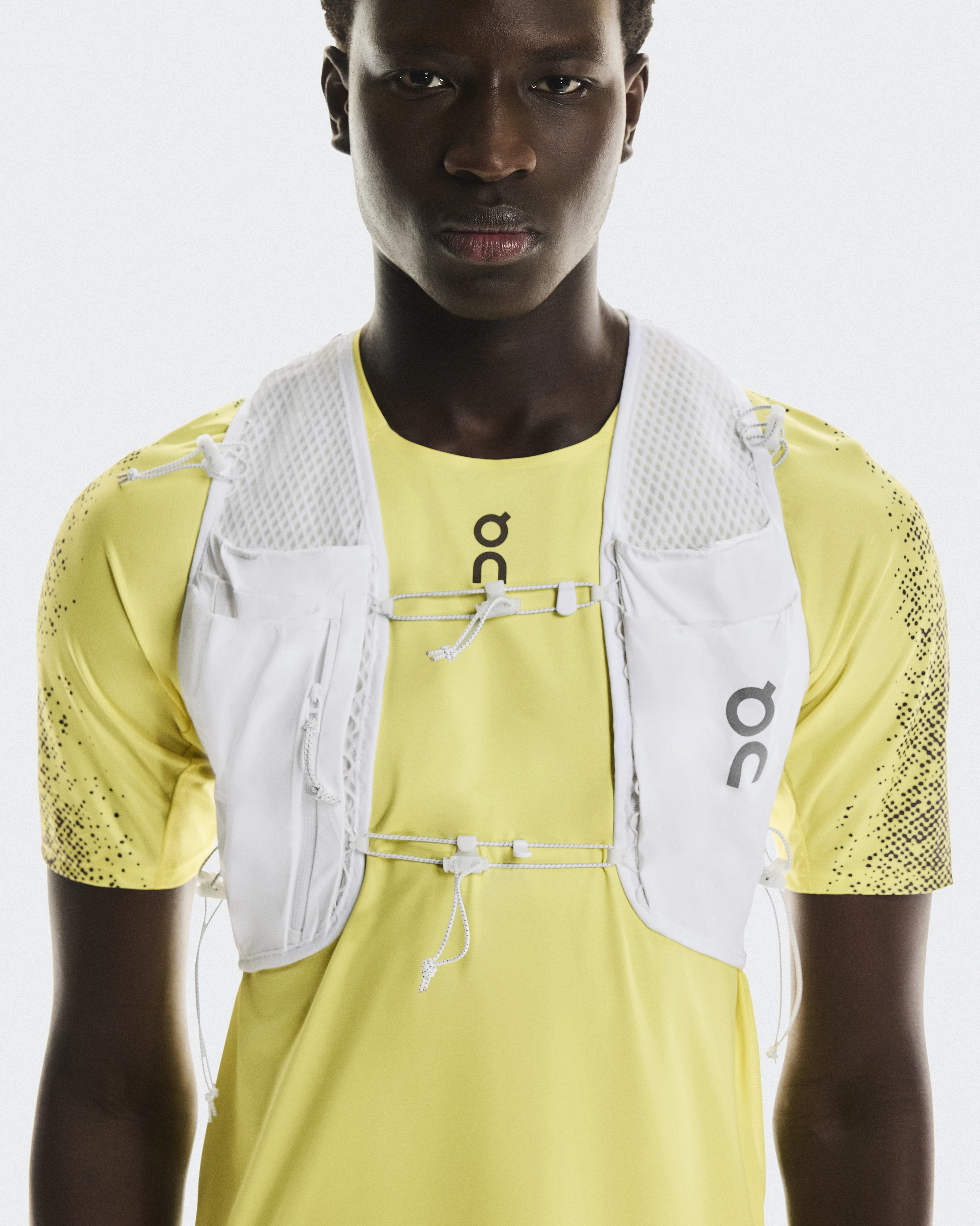 On Ultra Vest Pro White Unisex Vests