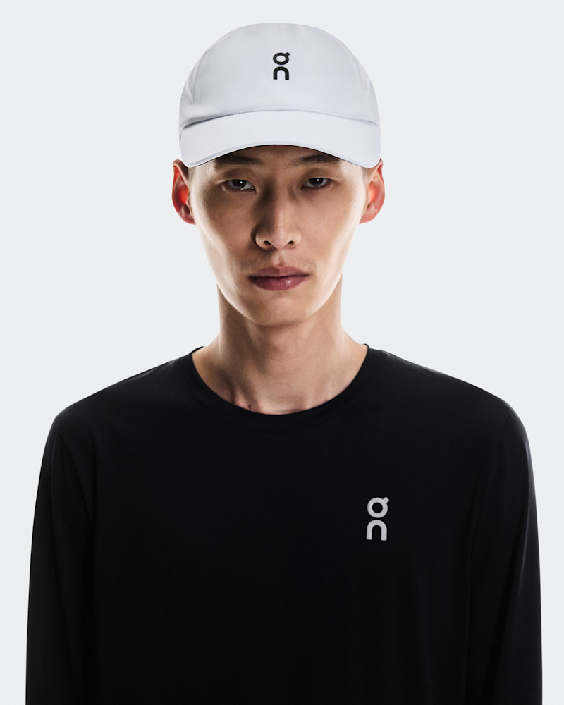 On Court Cap in White/White, Polyester