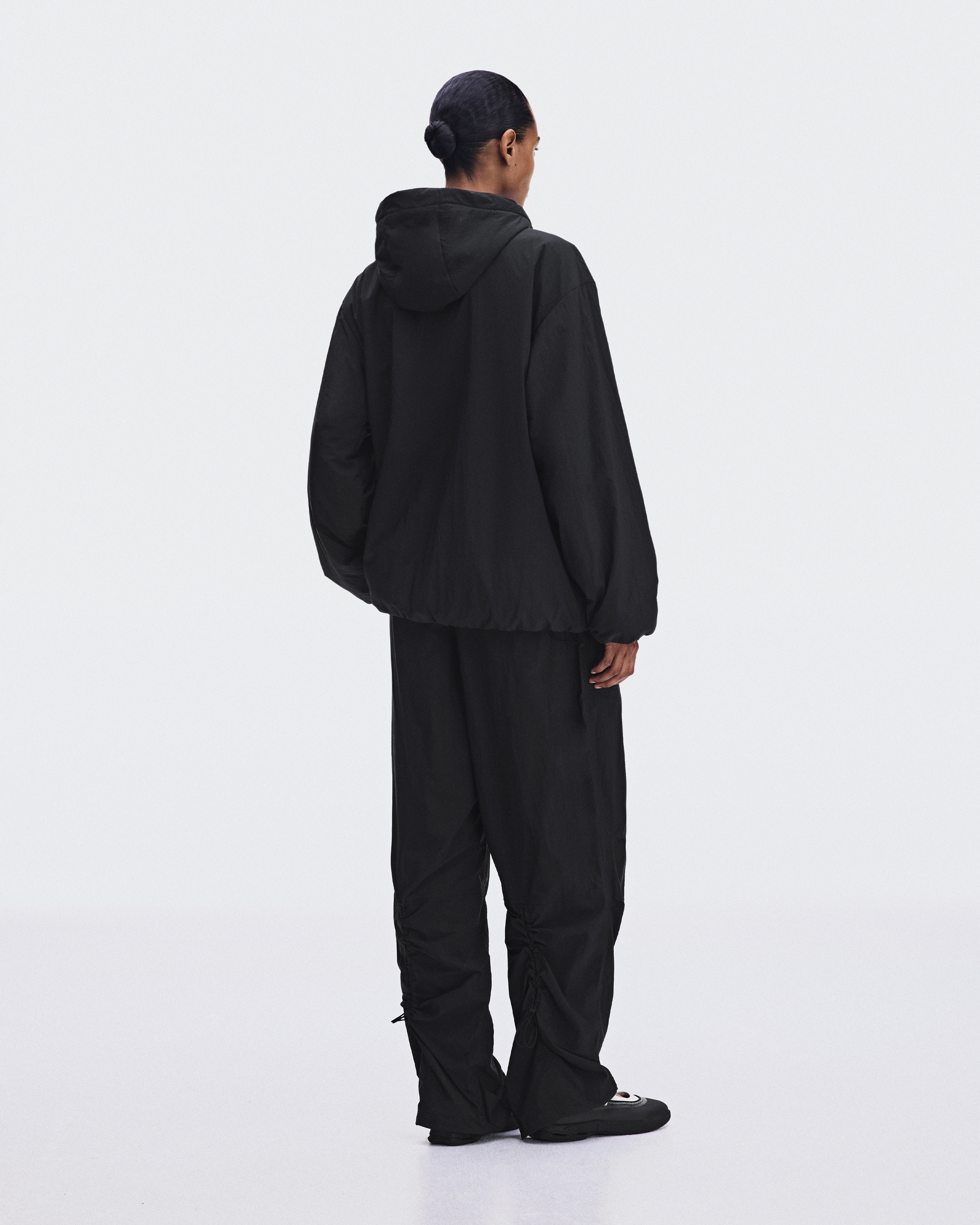ウィメンズ Insulated Half-Zip Anorak | ブラック | On 日本