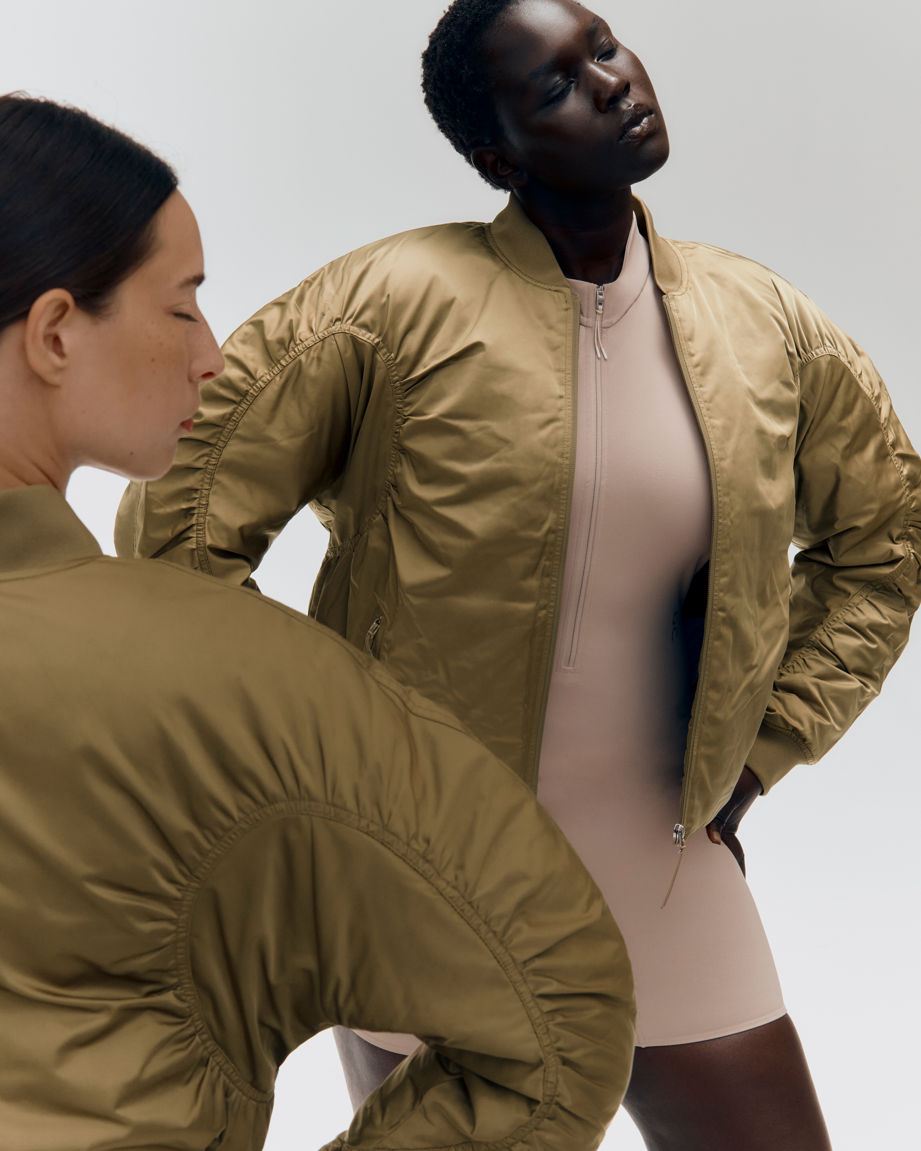 Bomber Jacketنحيف / جوزة الطيب / L