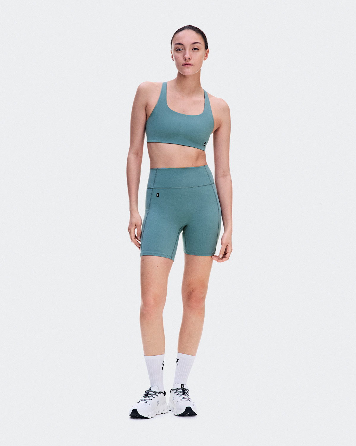 Women's Studio Leggings Short 6"