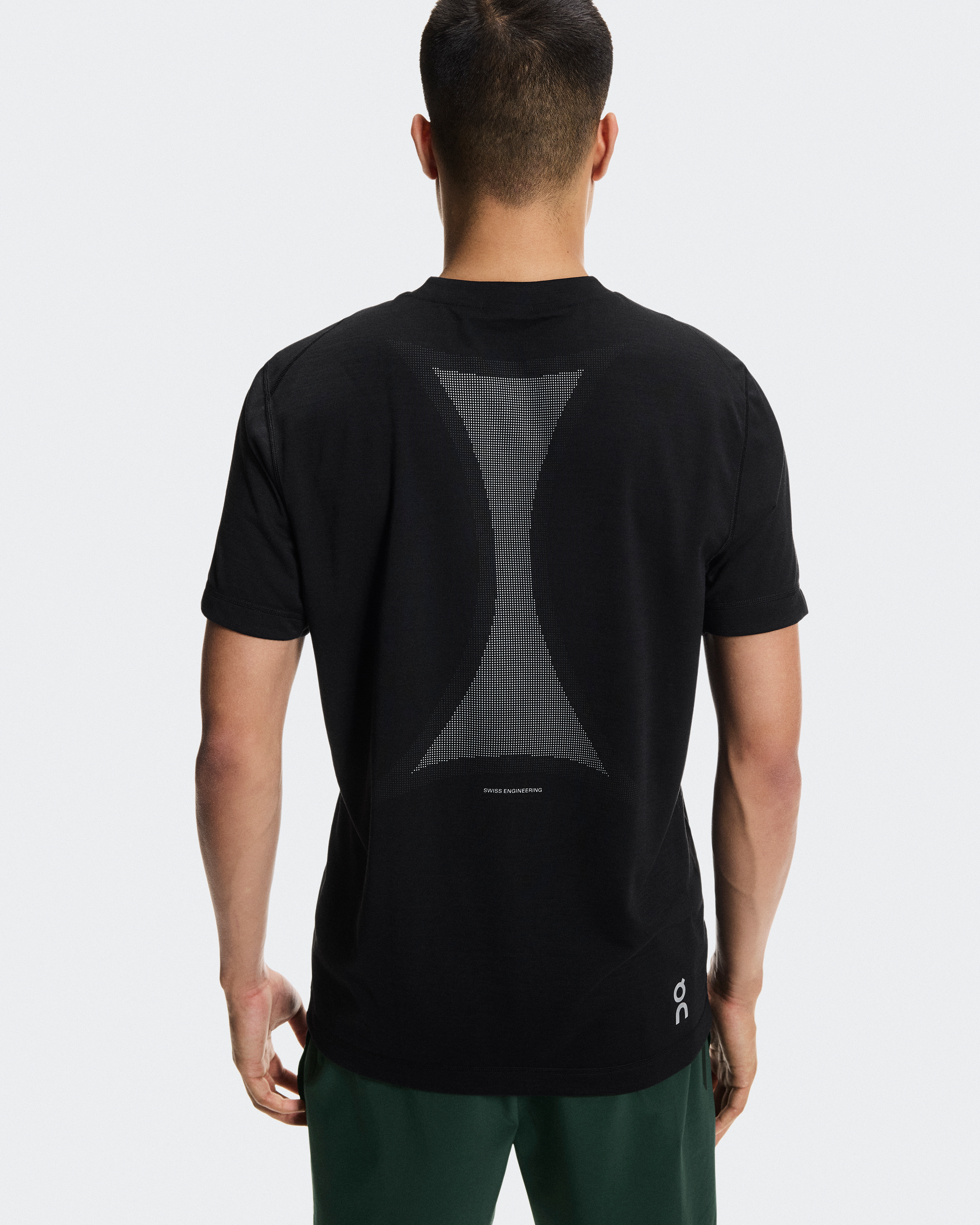 Train-T Graphicالرجال / أسود / S