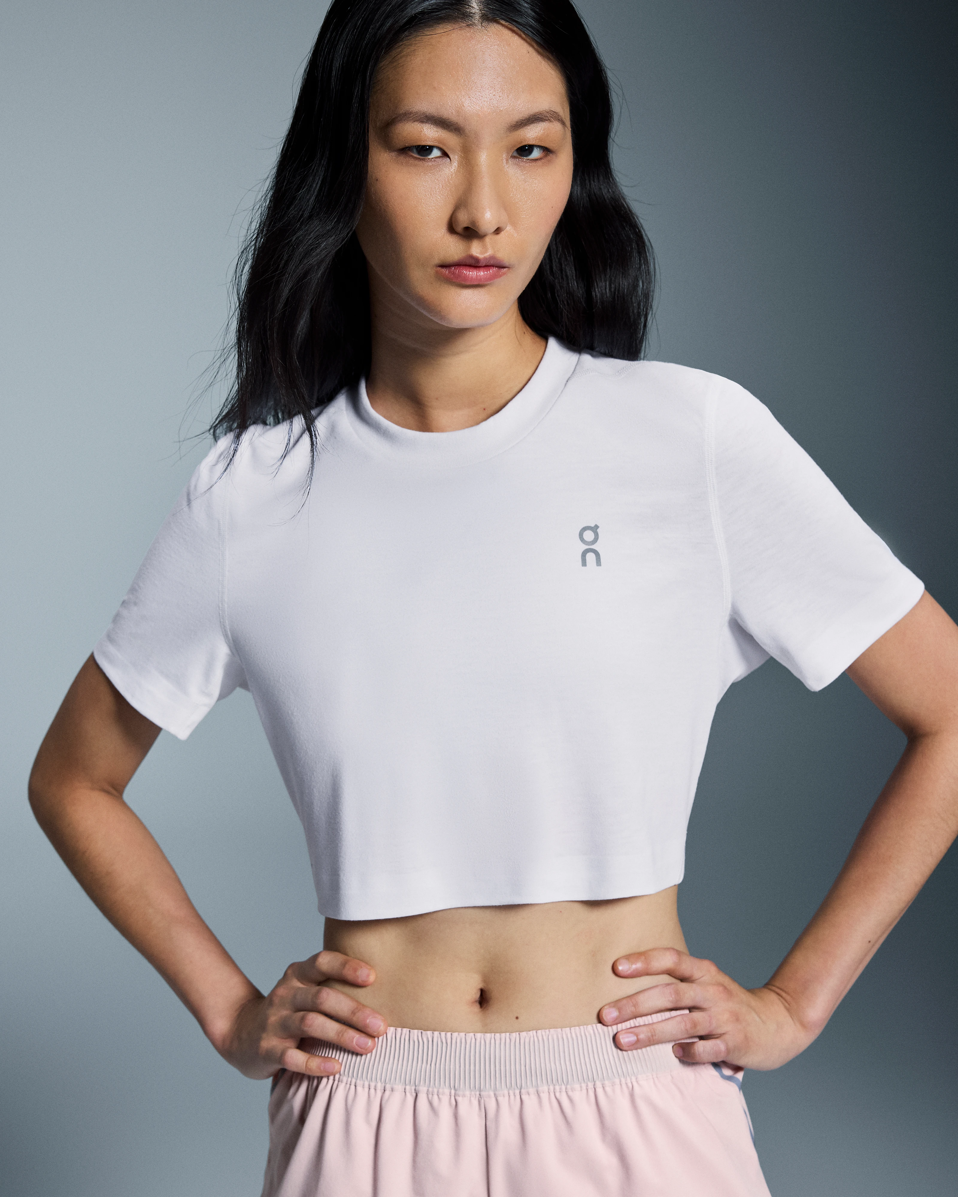 On Train-T Crop White Femme Hauts et t-shirts