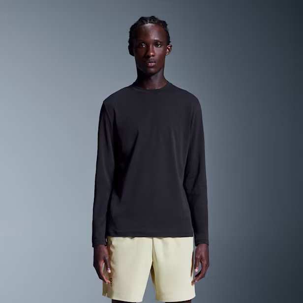 Focus Long-T Long-Sleeve Shirt in Black