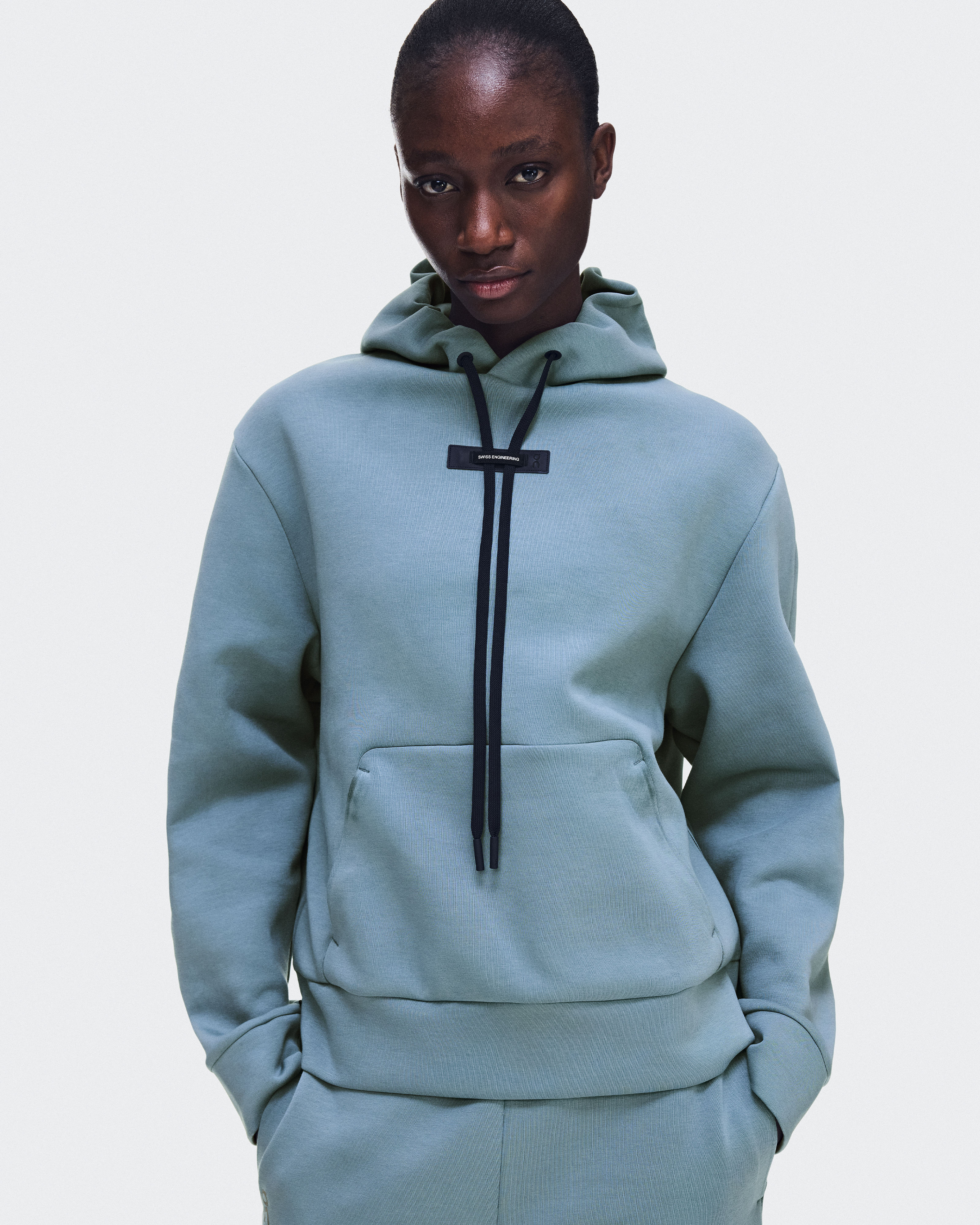 【新品タグ付き】On Focus Tech Hoodie パーカー イエロー　S Women's Focus Tech Hoodie | Blue & Green | On United States