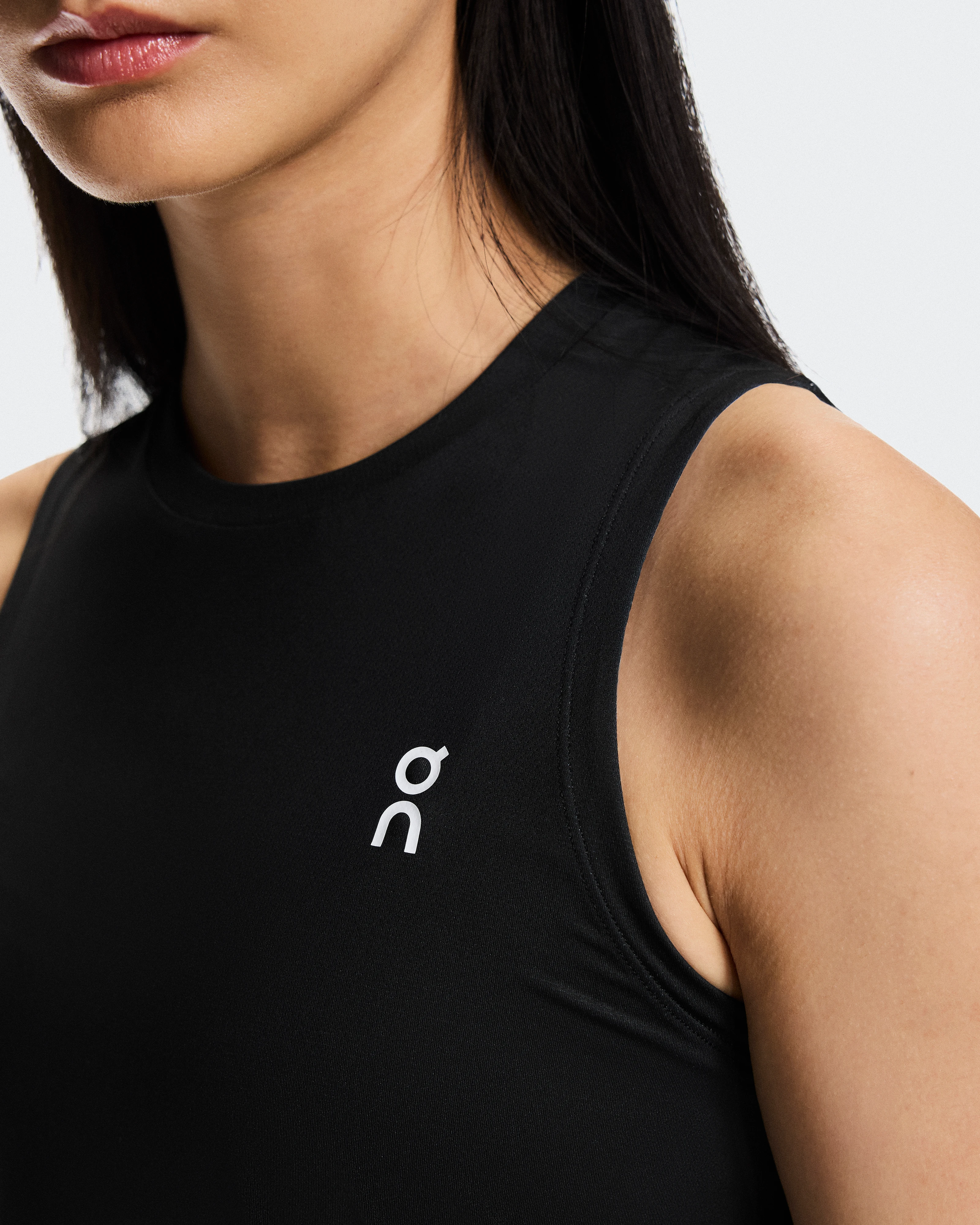 On Court Tank Black & Rock Mujer Camisetas
