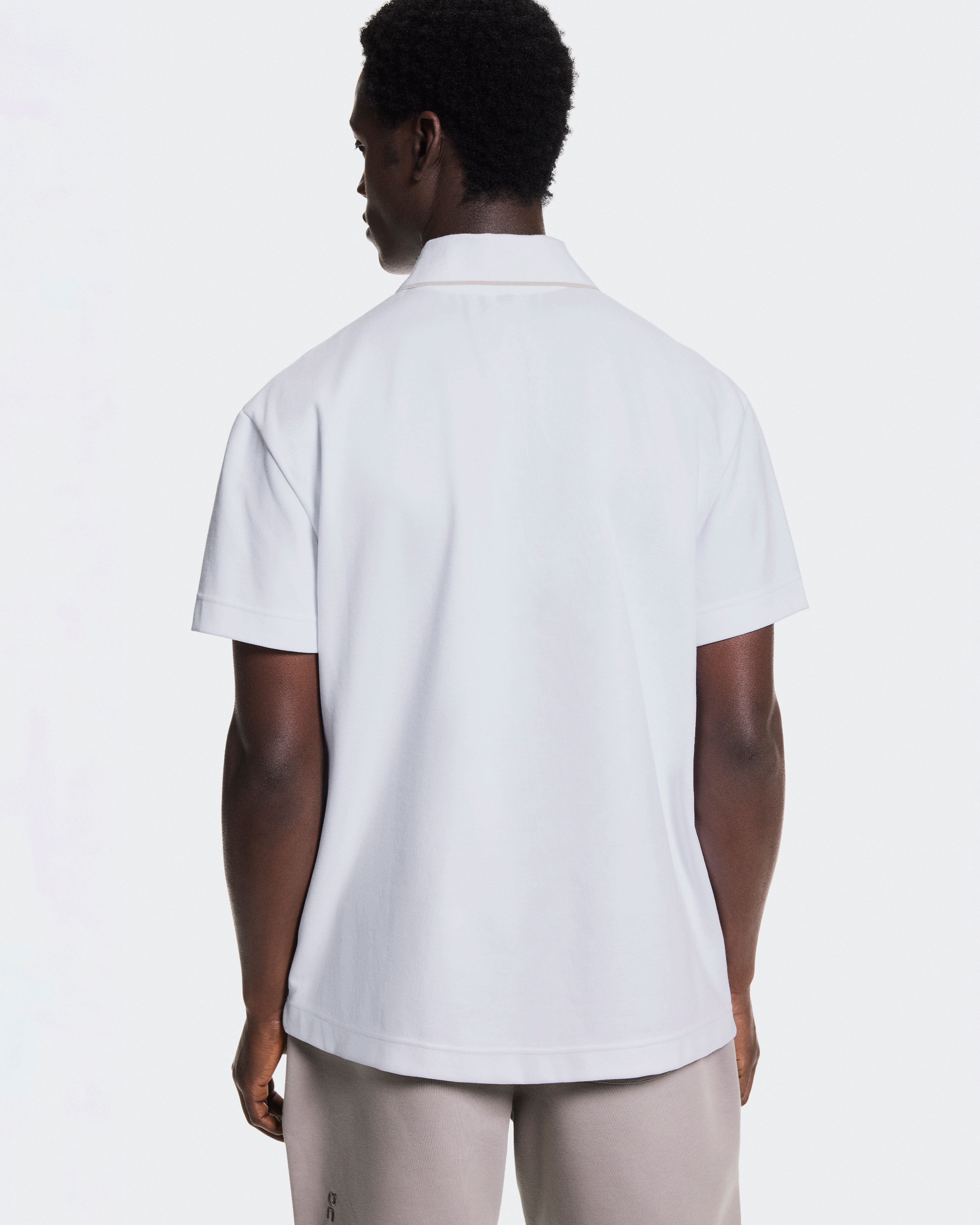 Courtside PoloMen / White | Sand / L