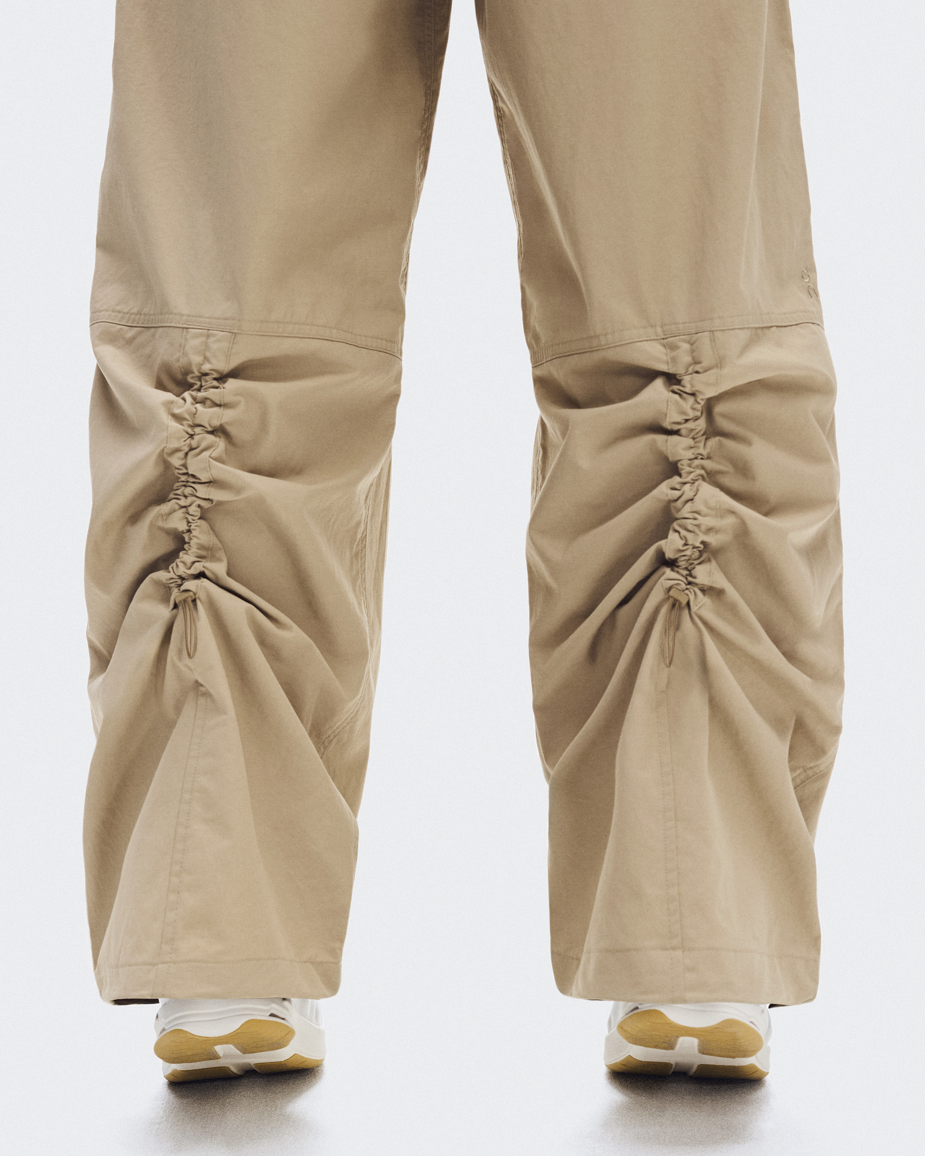 ウィメンズ Parachute Pants | On 日本