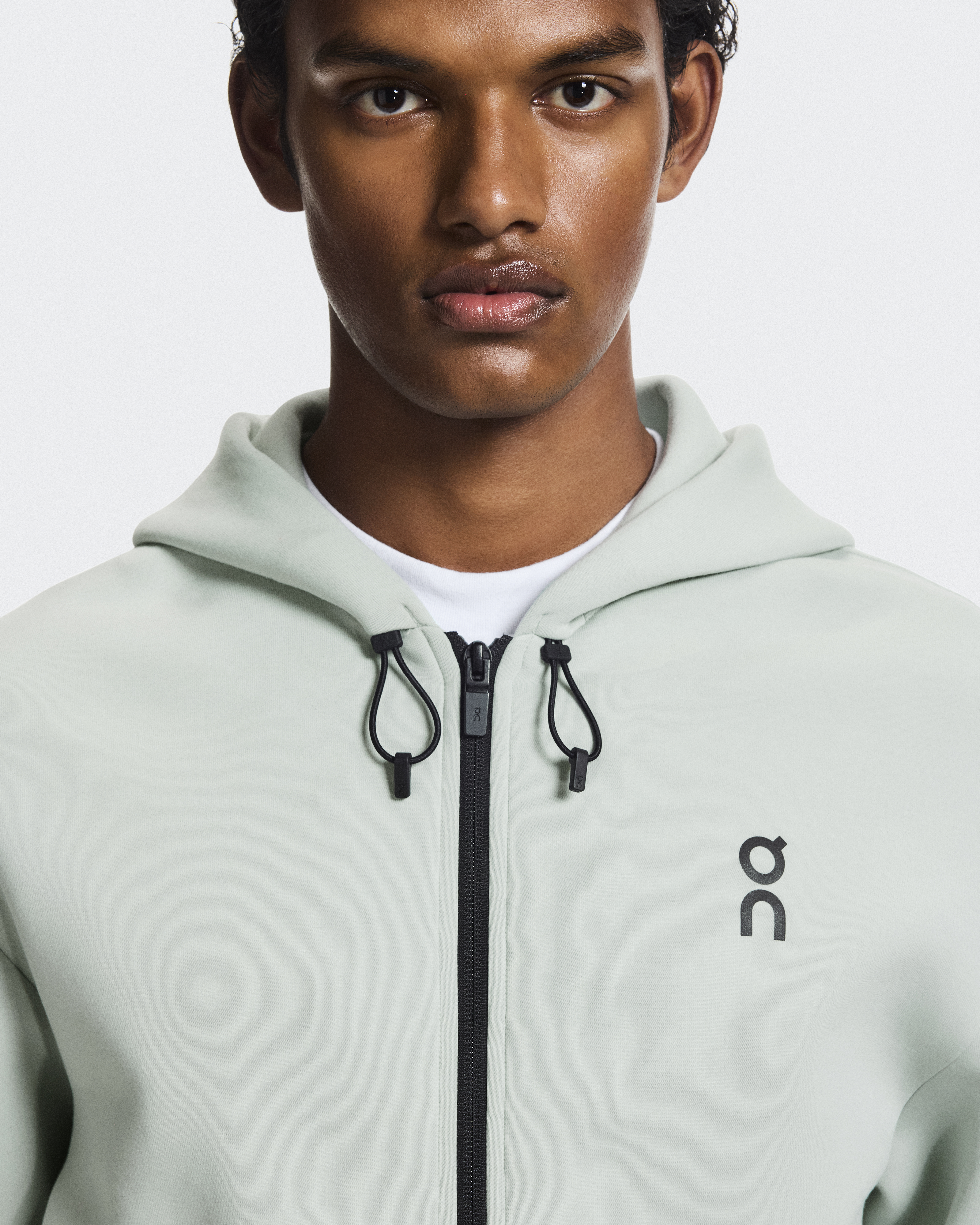 【美品】On Focus Tech Zip Hoodie Men's Focus Tech Zip Hoodie | Green | On United States