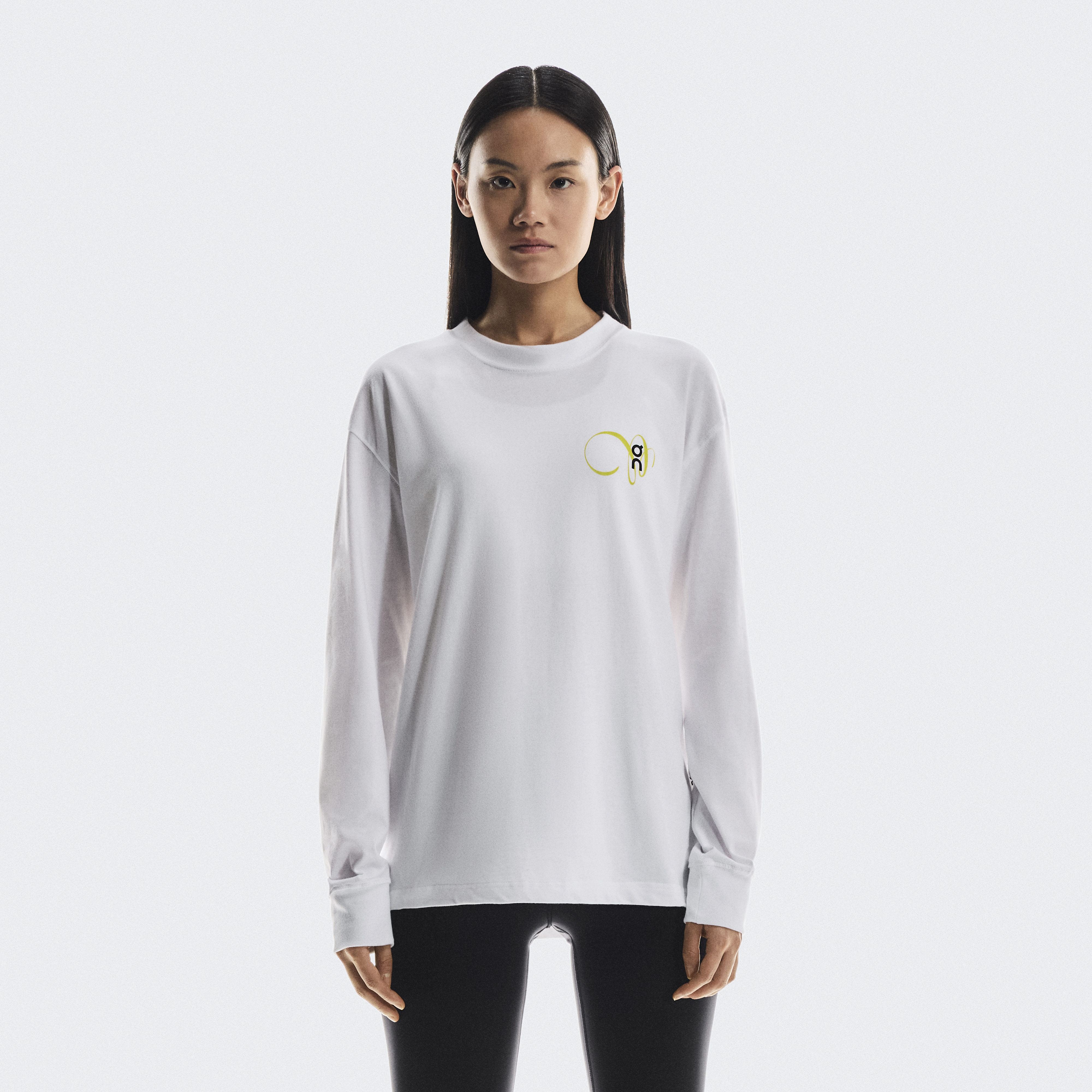 Club Long-T Graphic Long-Sleeve Shirt in White