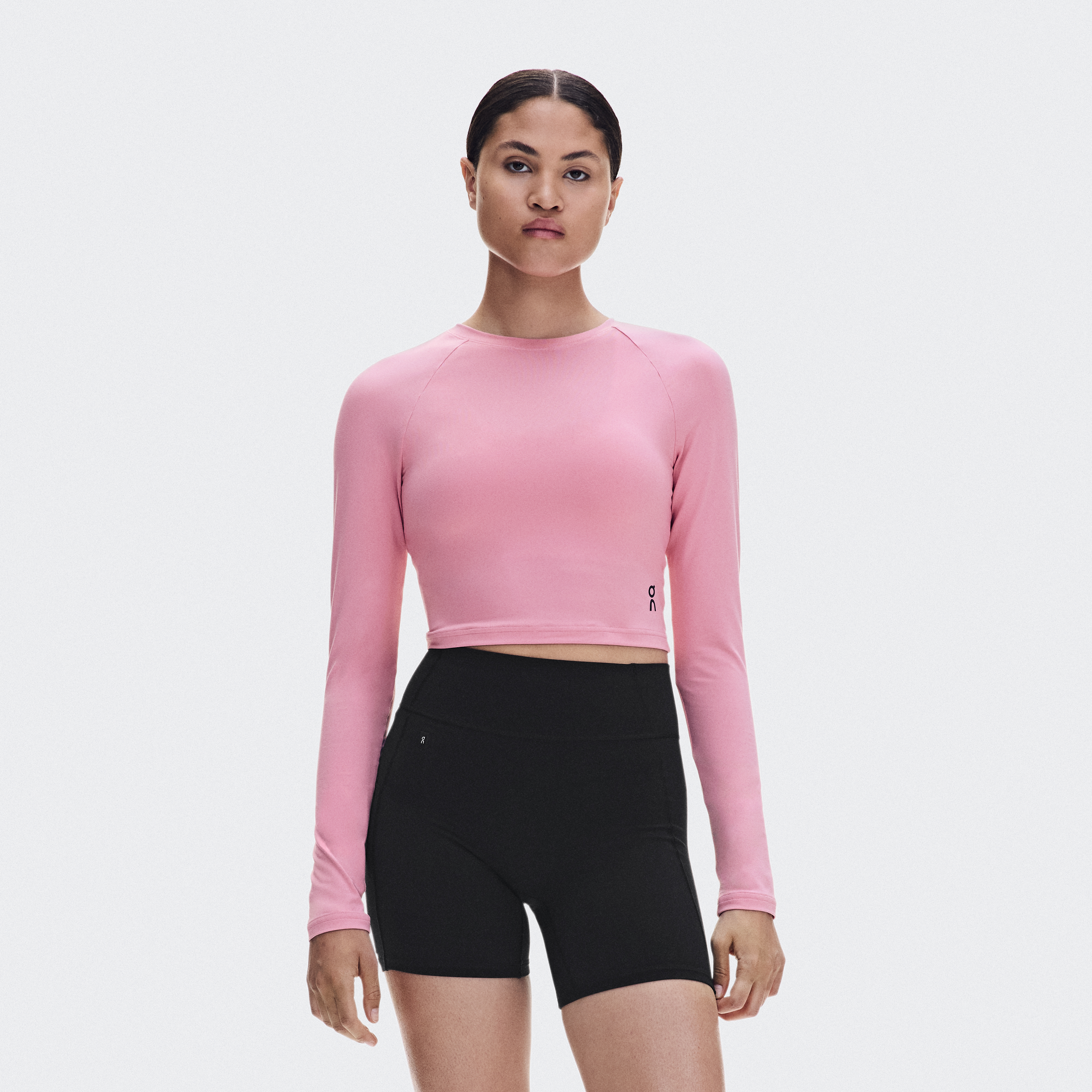 Studio Long-T Crop Long-Sleeve Shirt in Magnolia