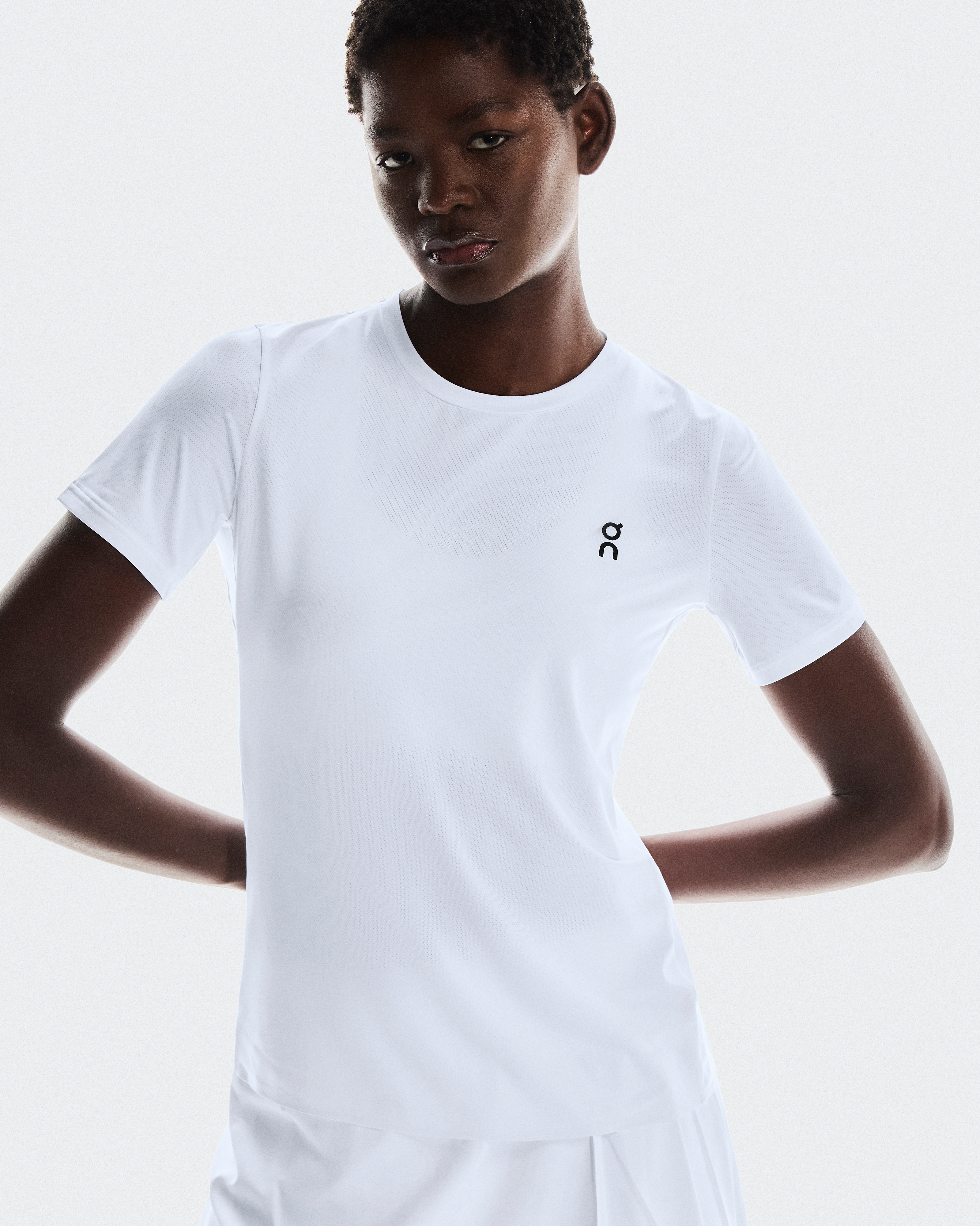 Court-TWomen / All White / L
