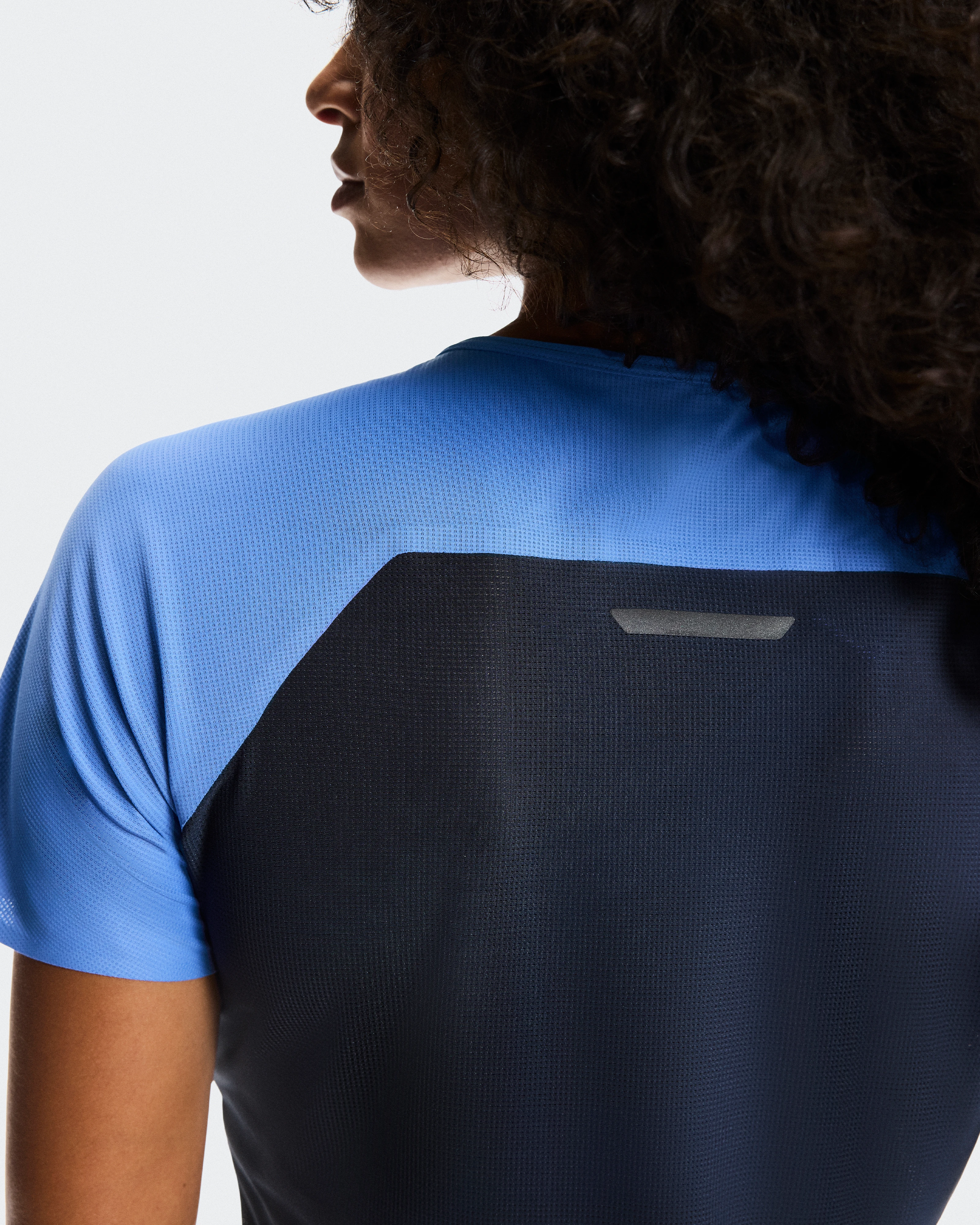 On Performance-T Sailor & Navy ウィメンズ トップス&Tシャツ