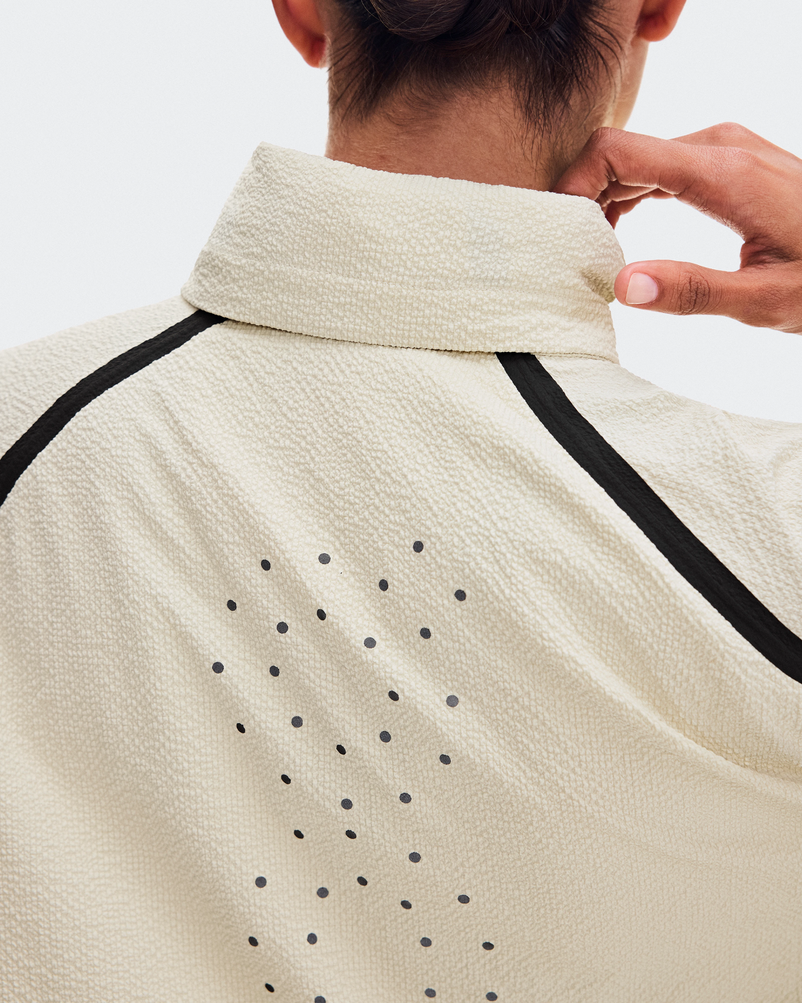 On Performance Volt Jacket Hare Women Jackets