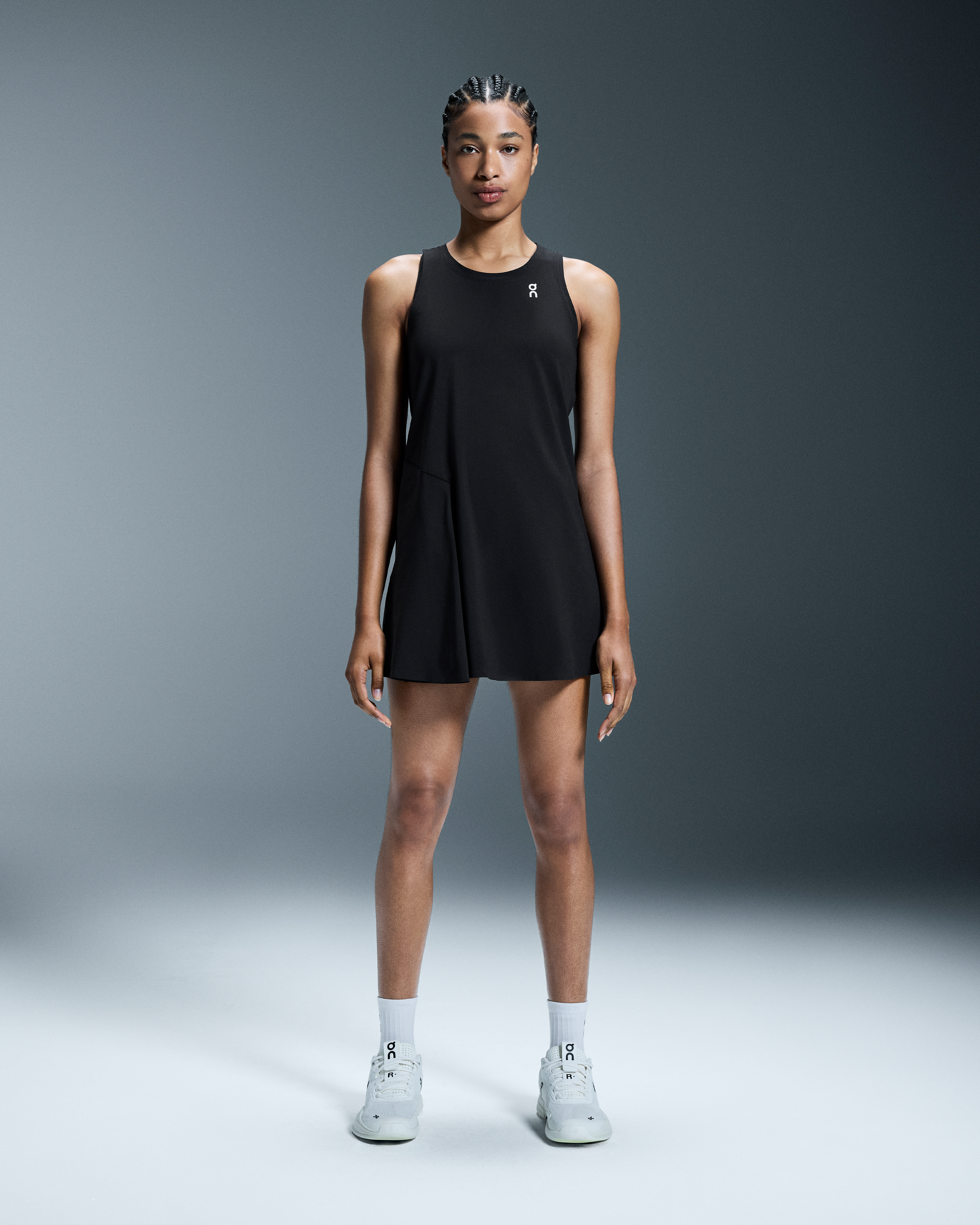 Court Dressنحيف / Black / L