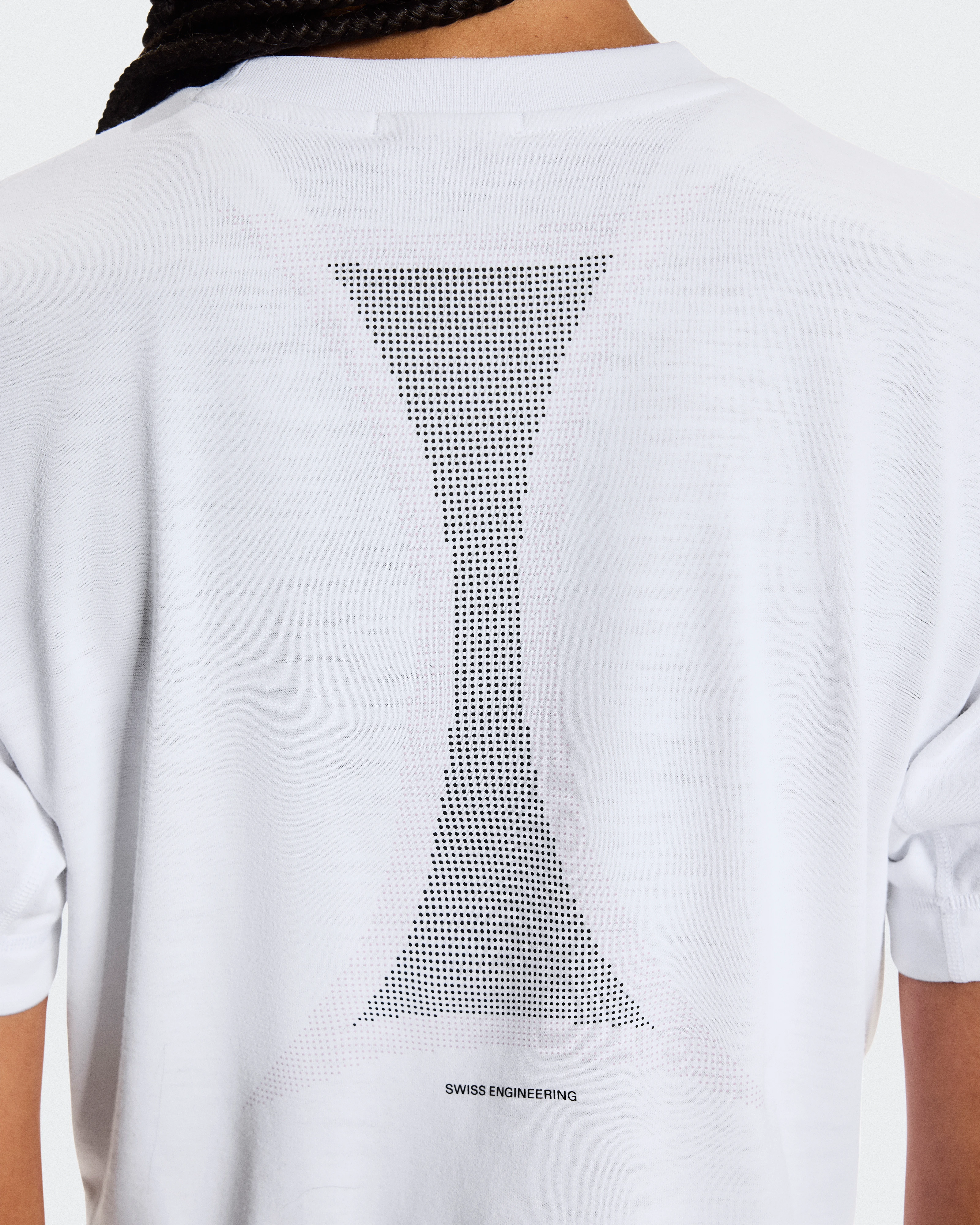 On Train-T Crop Graphic White Women Tops and t-shirts