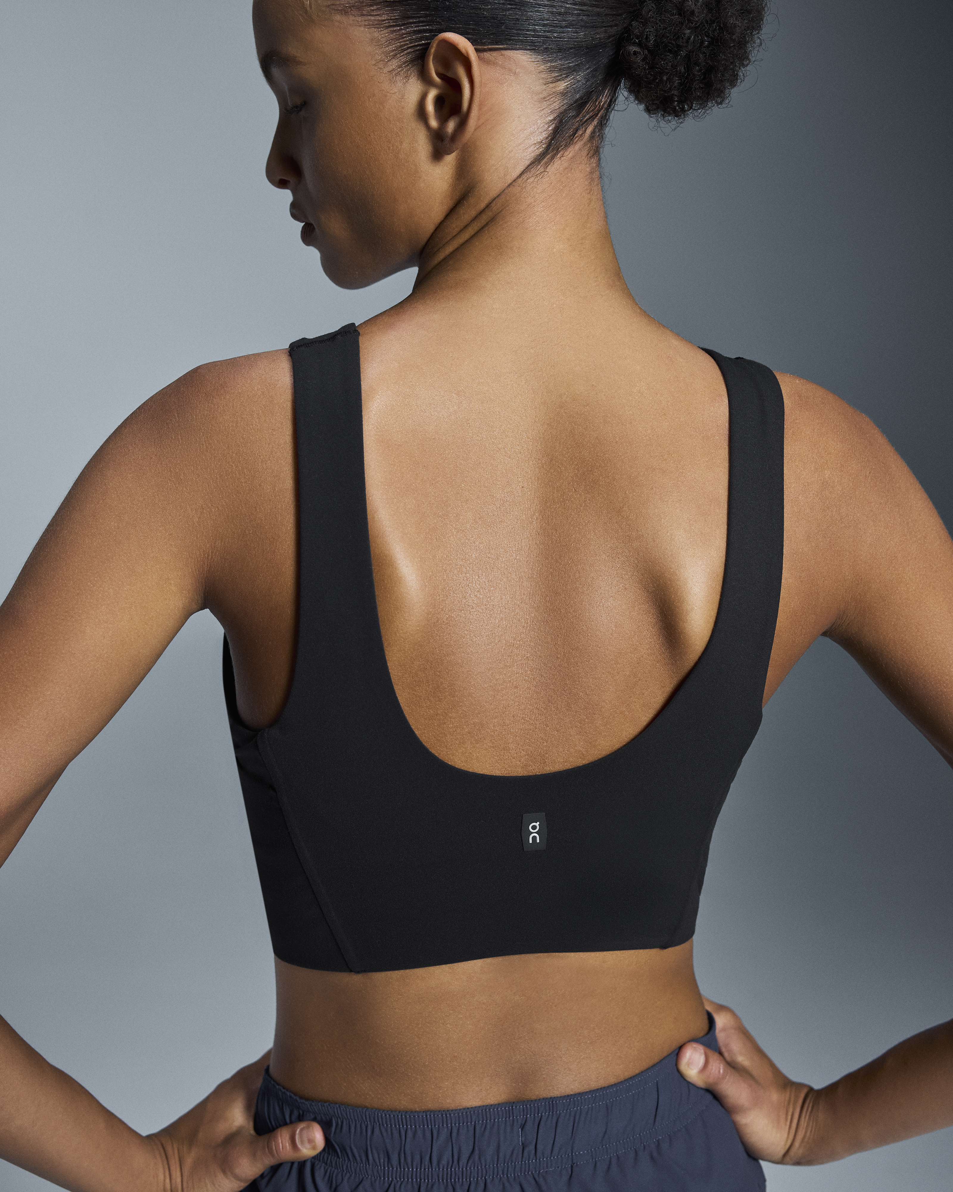 Women's Core 2-in-1 Crop | Black | On United States