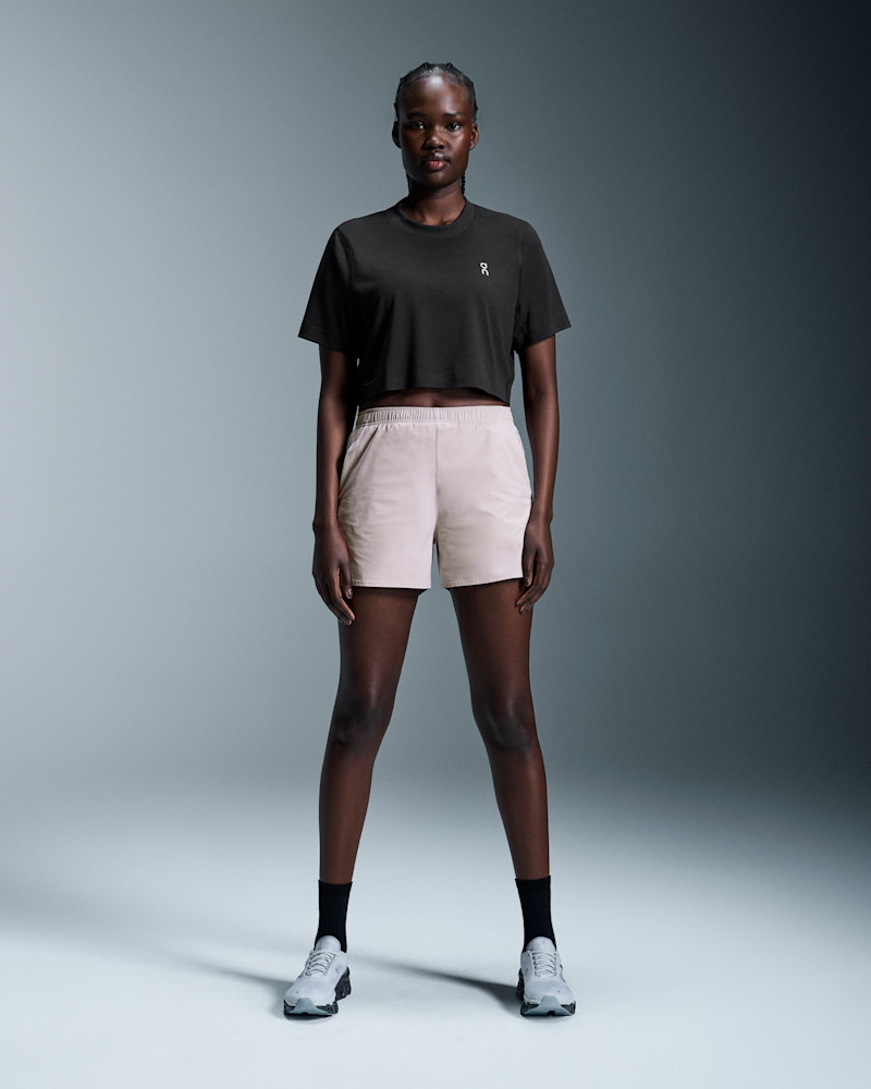 On Women's Active-T Crop Short-Sleeve Shirt in Black, Size: Large, The Zendaya edit
