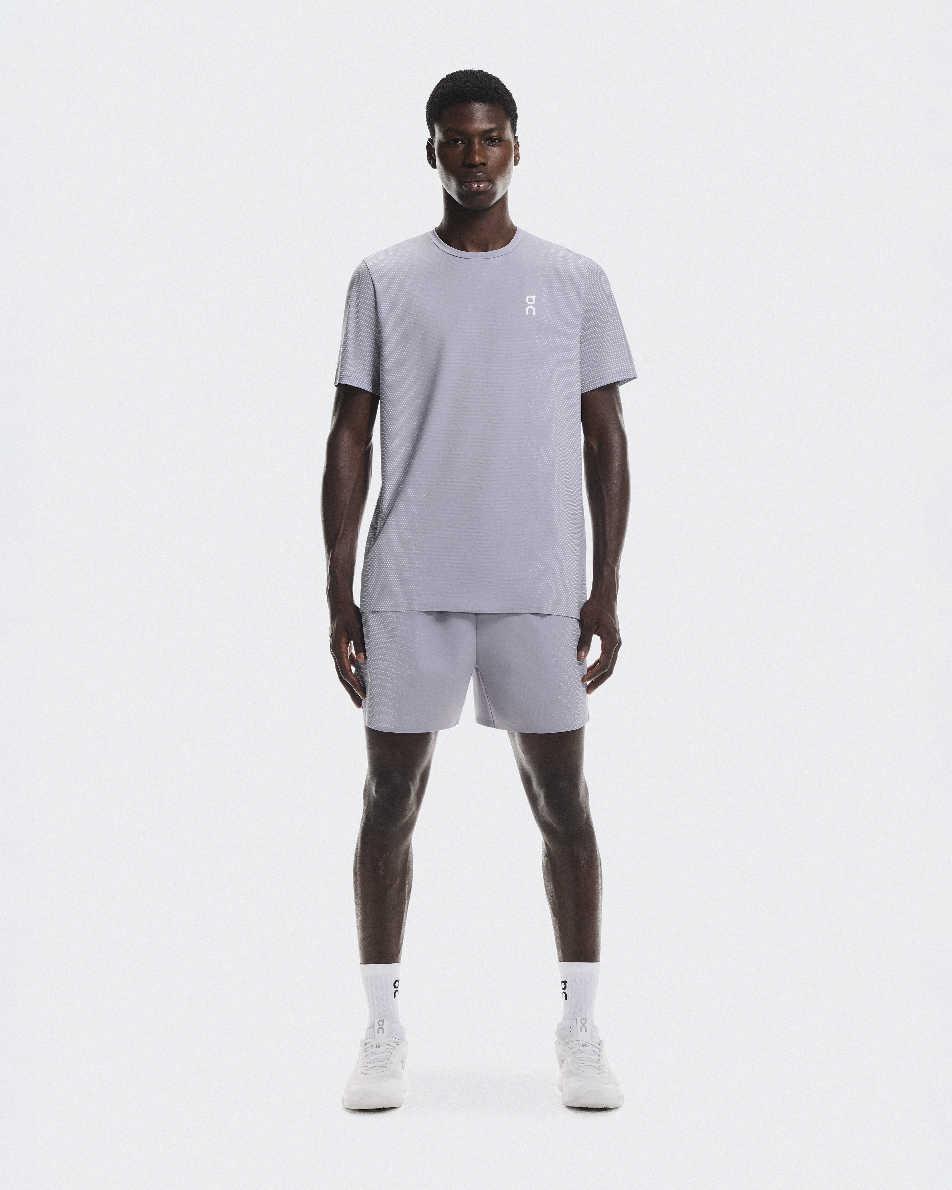 On Men's Court-T Short-Sleeve Shirt in Lilac/Dim, Size: XL, Polyester
