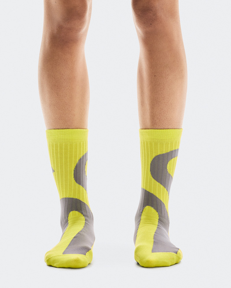 On Liquid Logo Sock High 2P in Lime/Eclipse, Size: M 9.5 - 11.5, Polyamide