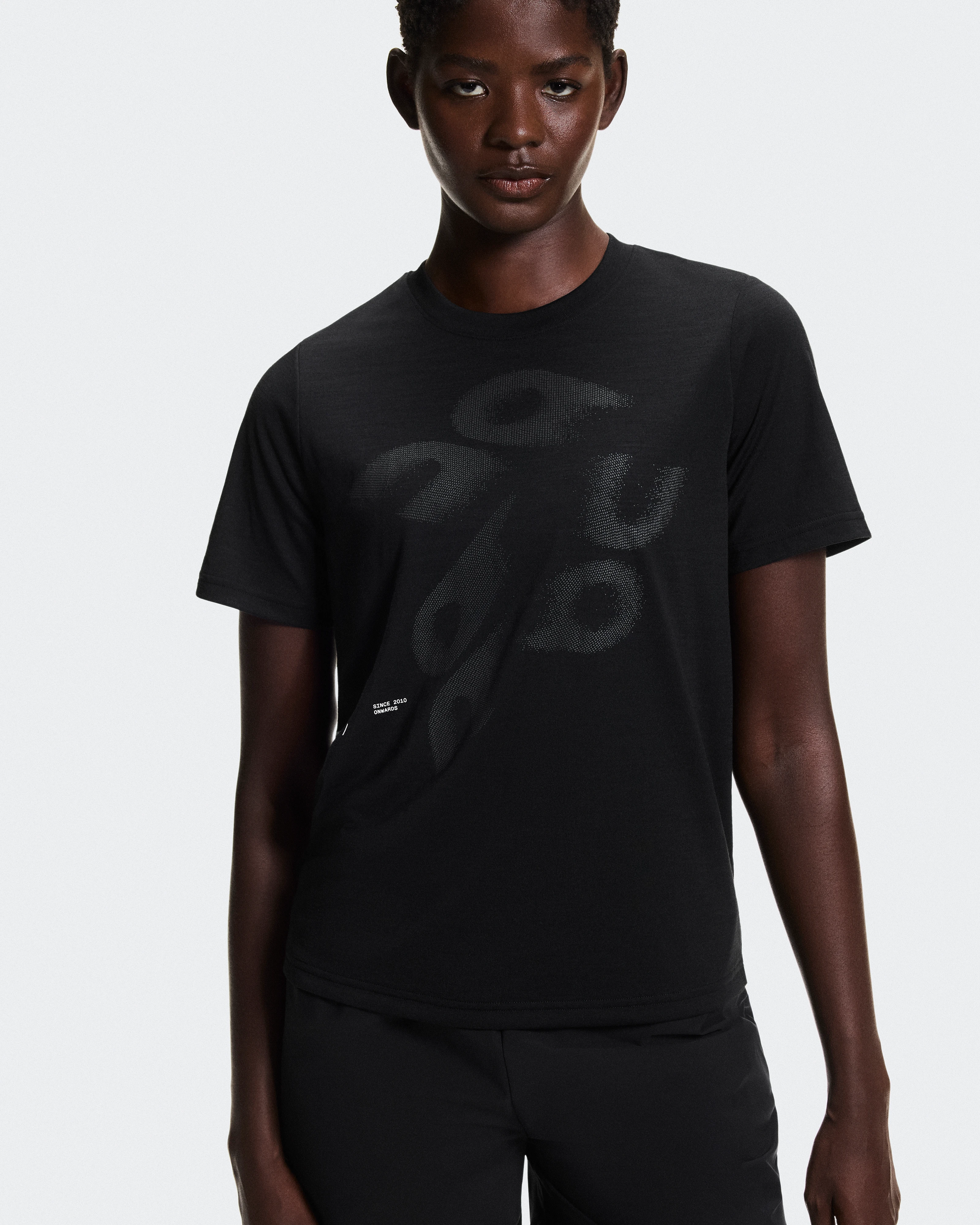On Core Volt-T Black Women Tops and t-shirts