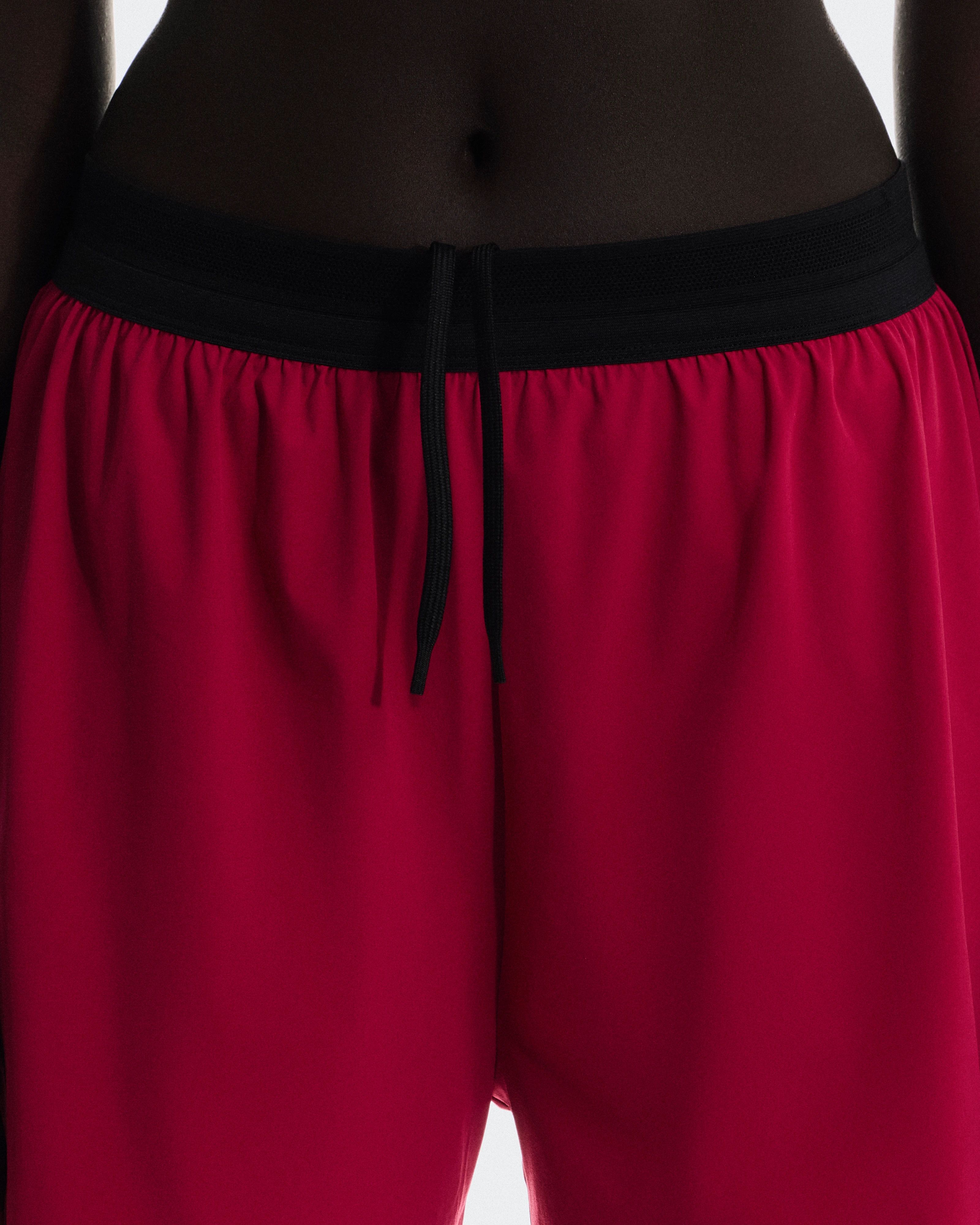 On 3" Performance 2/1 Shorts Grenadine & Black Women Shorts