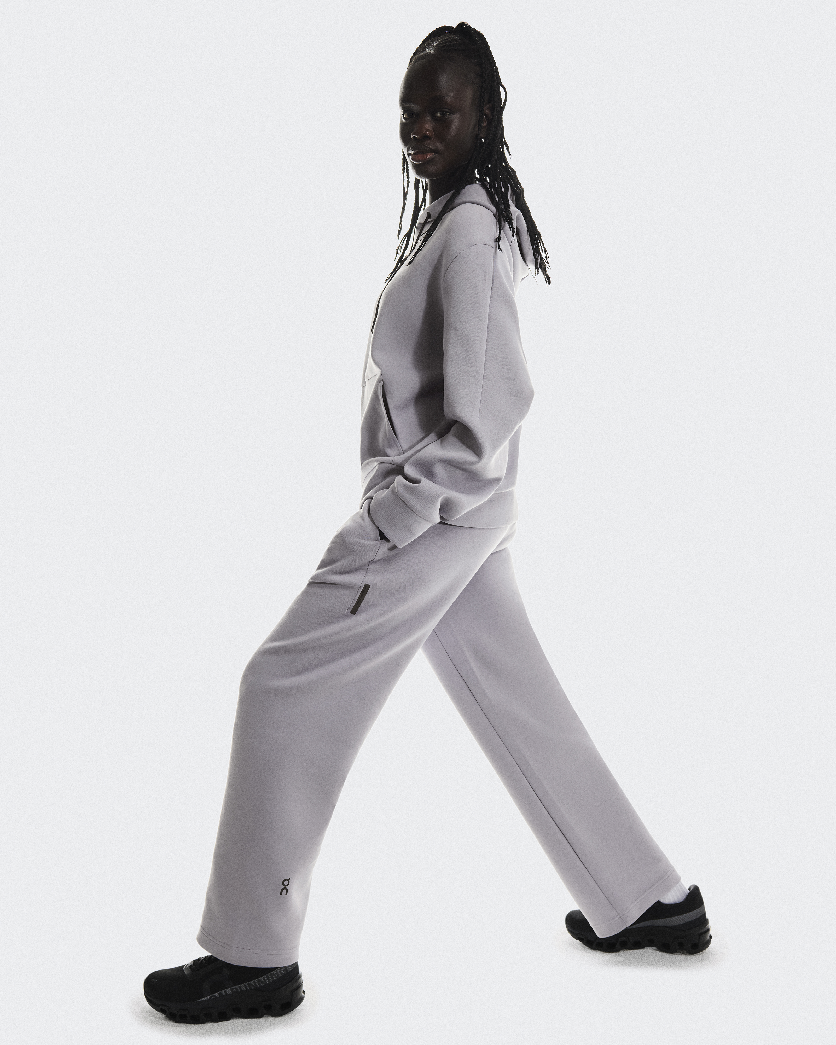 Women's Focus Tech Sweatpants | Pink | On South Korea