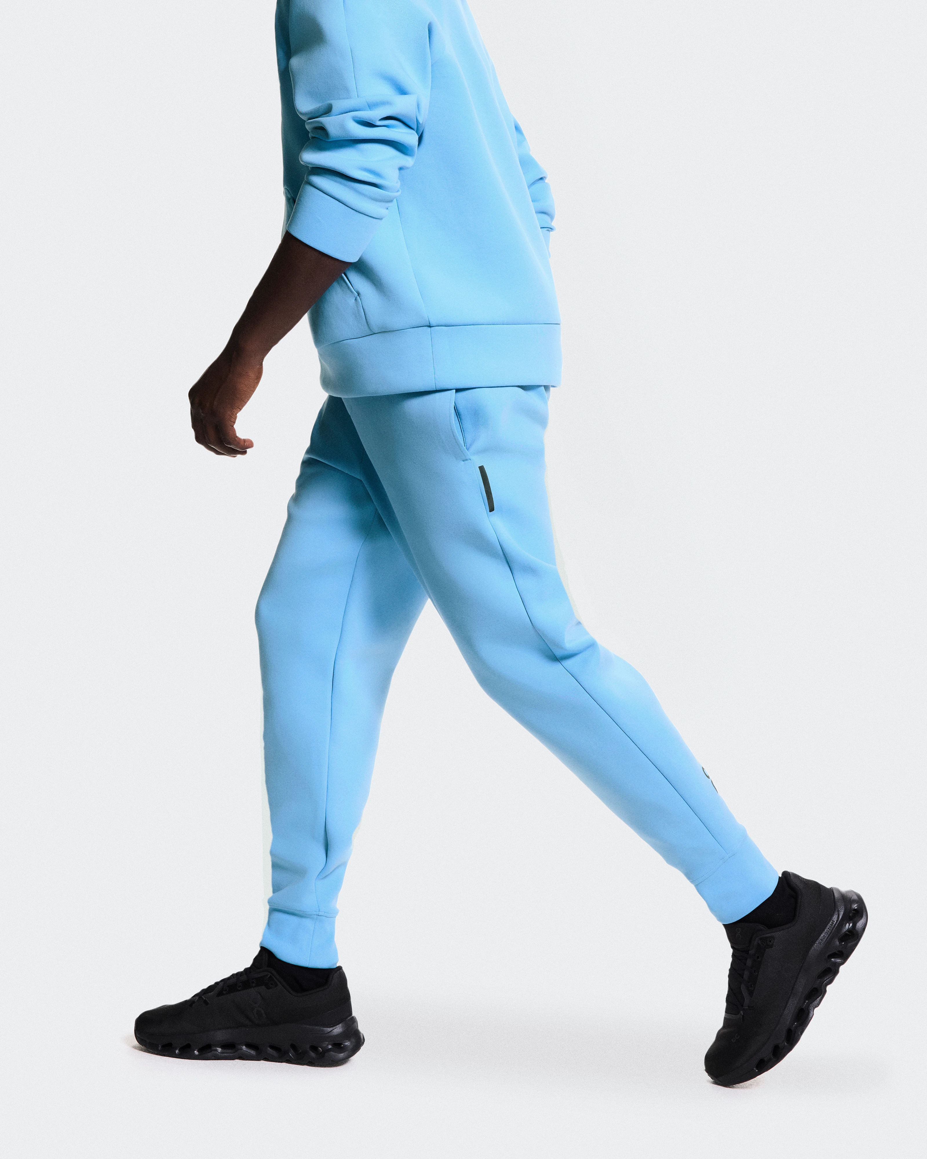 On Focus Tech Sweatpants Gourami Men Pants