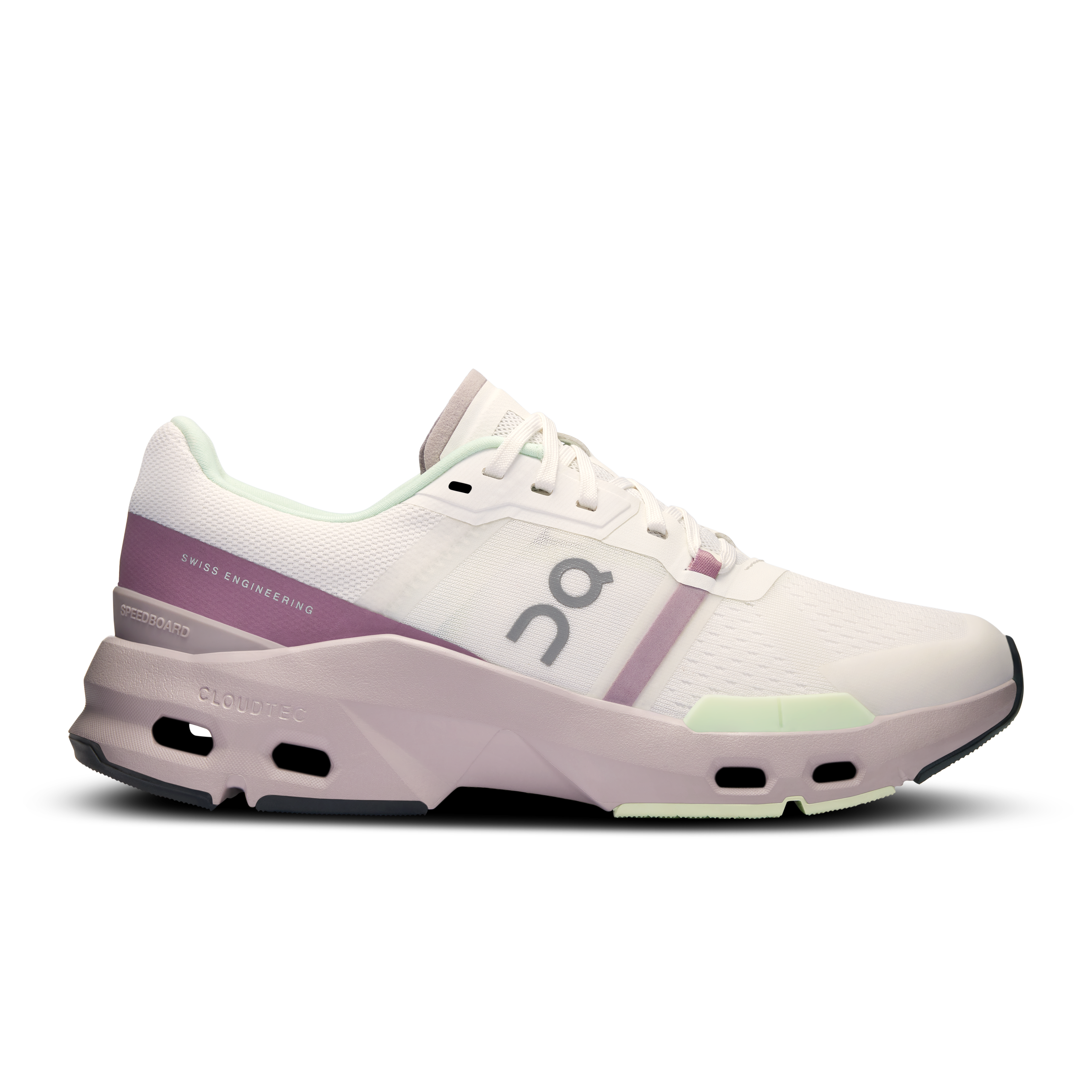 Cloudpulse Gym Shoe in Ivory/Fade