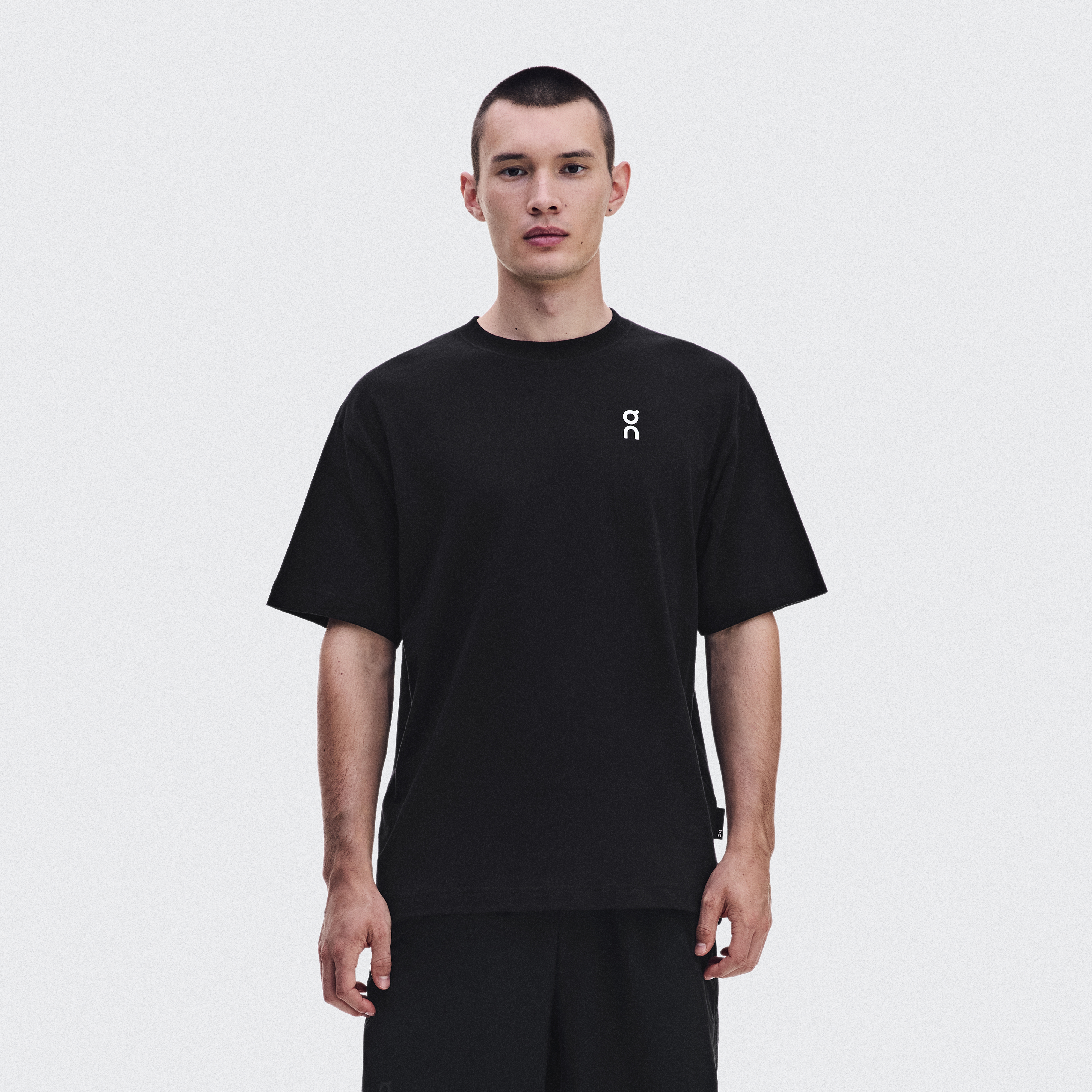 Club-T Ace Short-Sleeve Shirt in Black