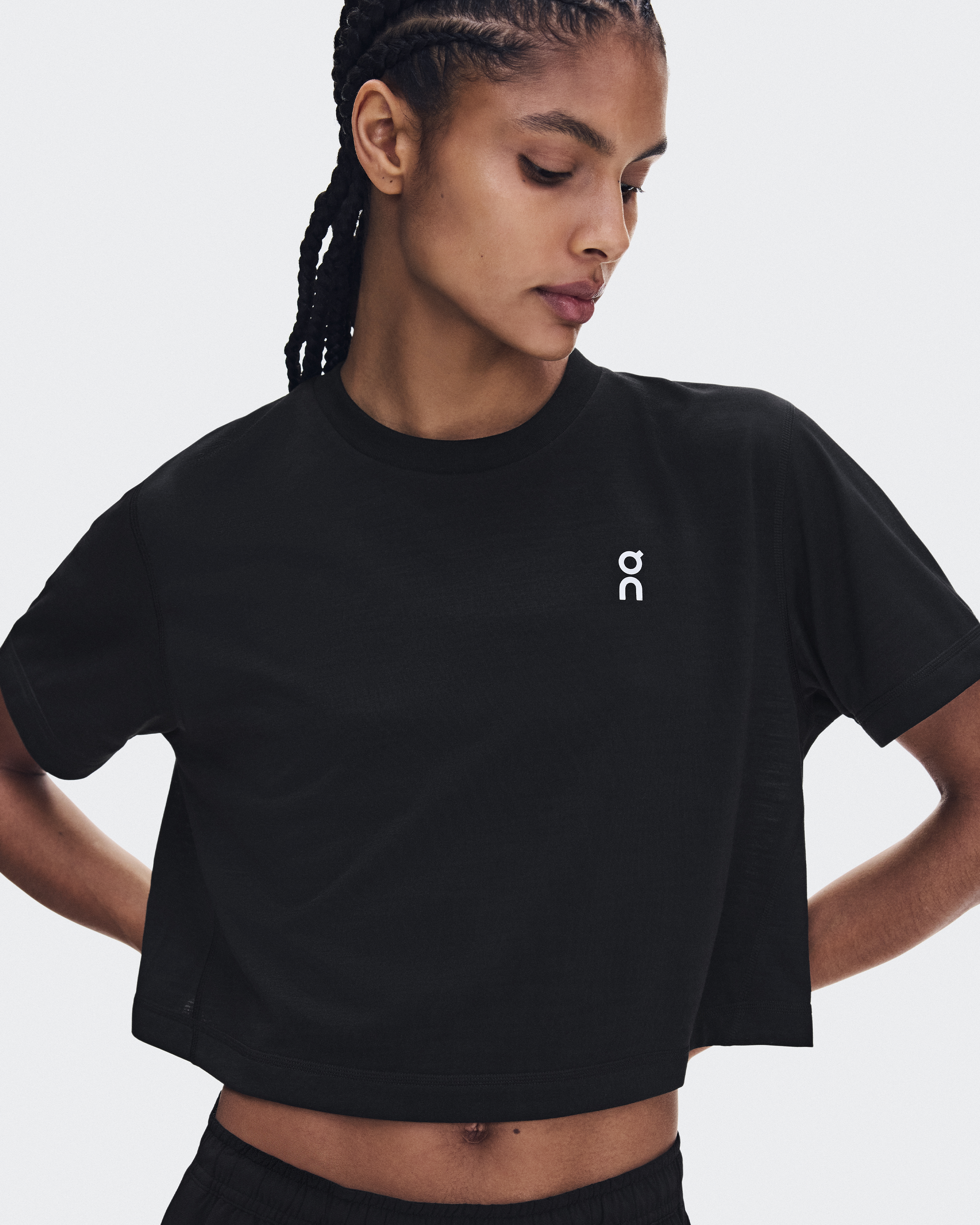 Women's Train-T Crop | Black | On United States